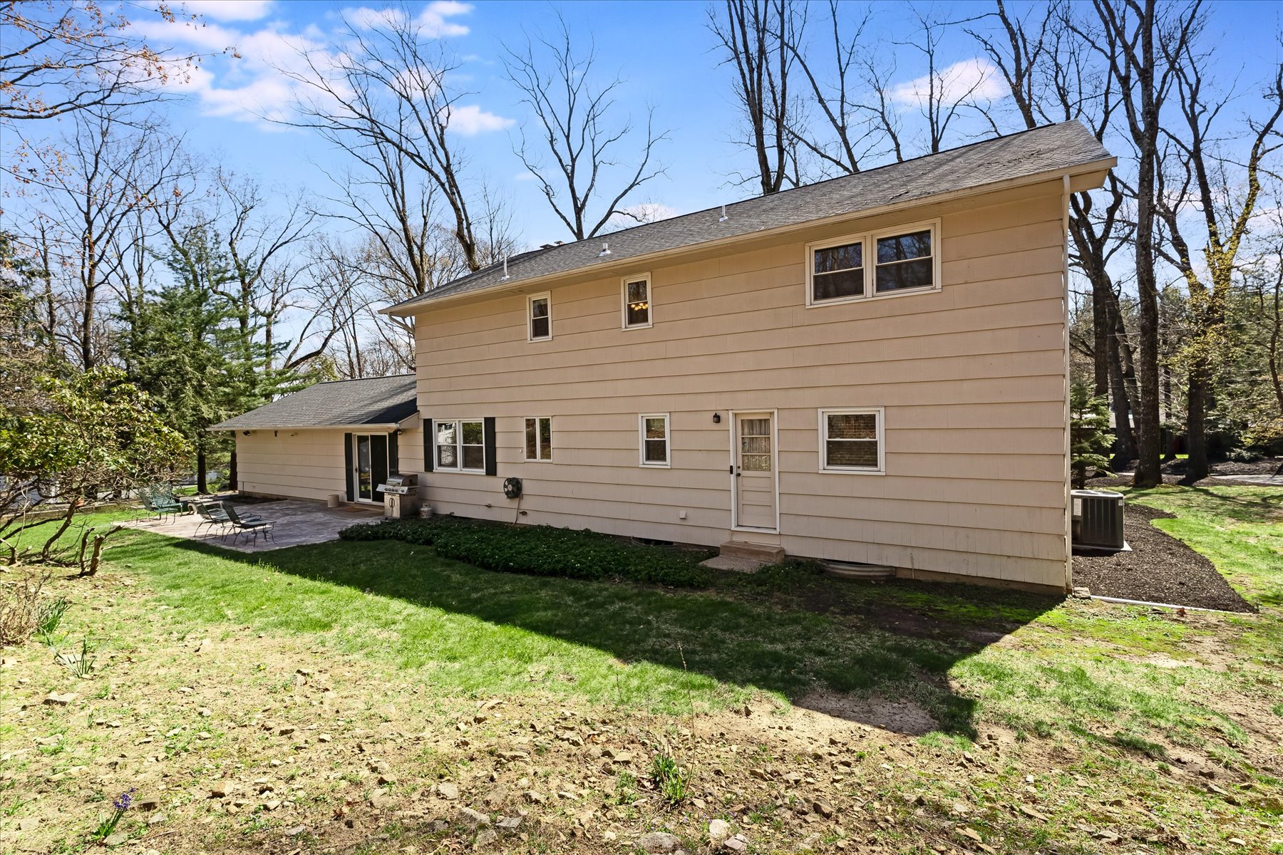  ?Powder Mill North? Warm Inviting Colonial Home - 物件實景