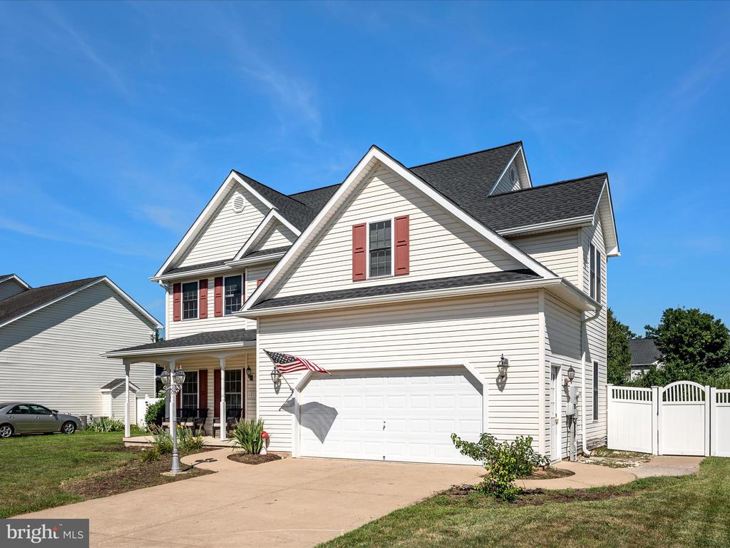 Stephens City, Virginia, 22655, United States, 4 Bedrooms Bedrooms, ,4 BathroomsBathrooms,Residential,For Sale,1905716