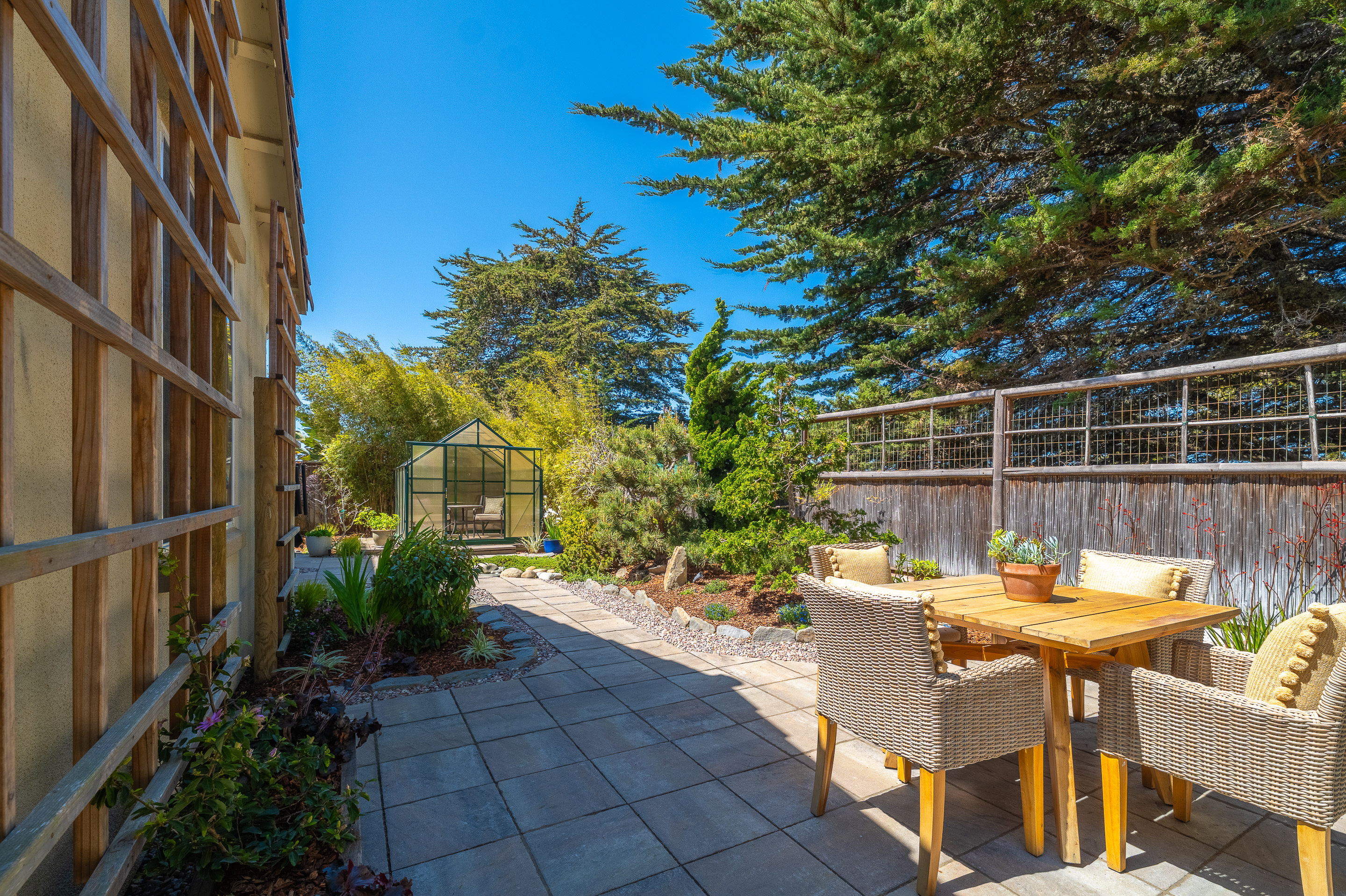  4460 Peninsula Point Drive - 物件實景