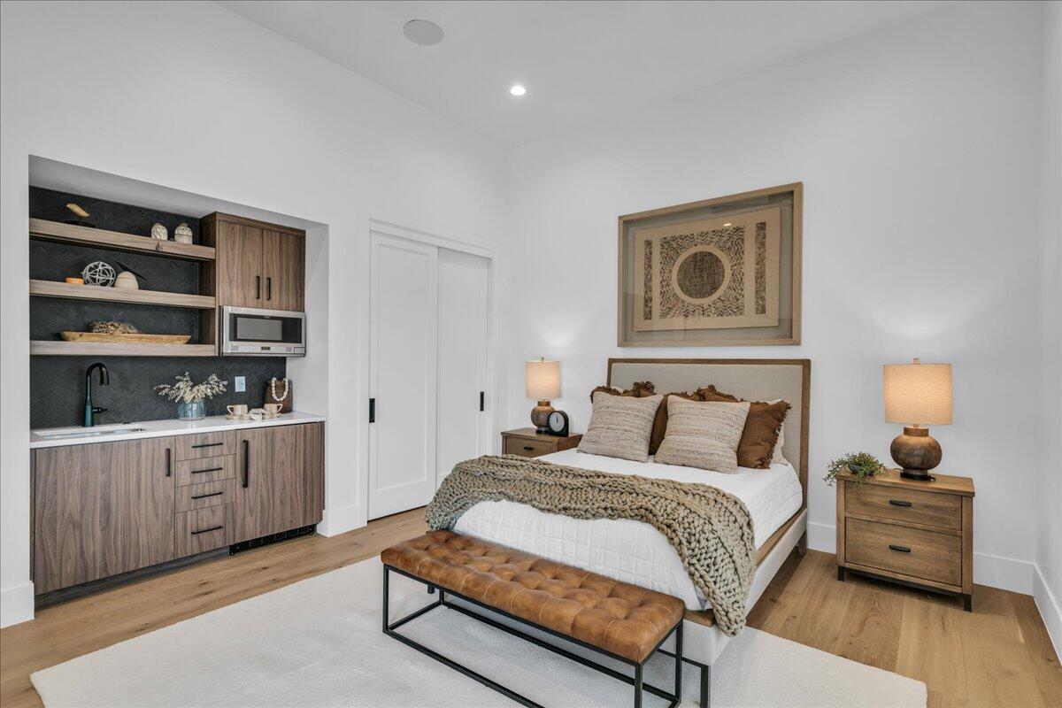 Santa Clara, Utah, 84765, United States, 3 Bedrooms Bedrooms, ,4 BathroomsBathrooms,Residential,For Sale,1904284