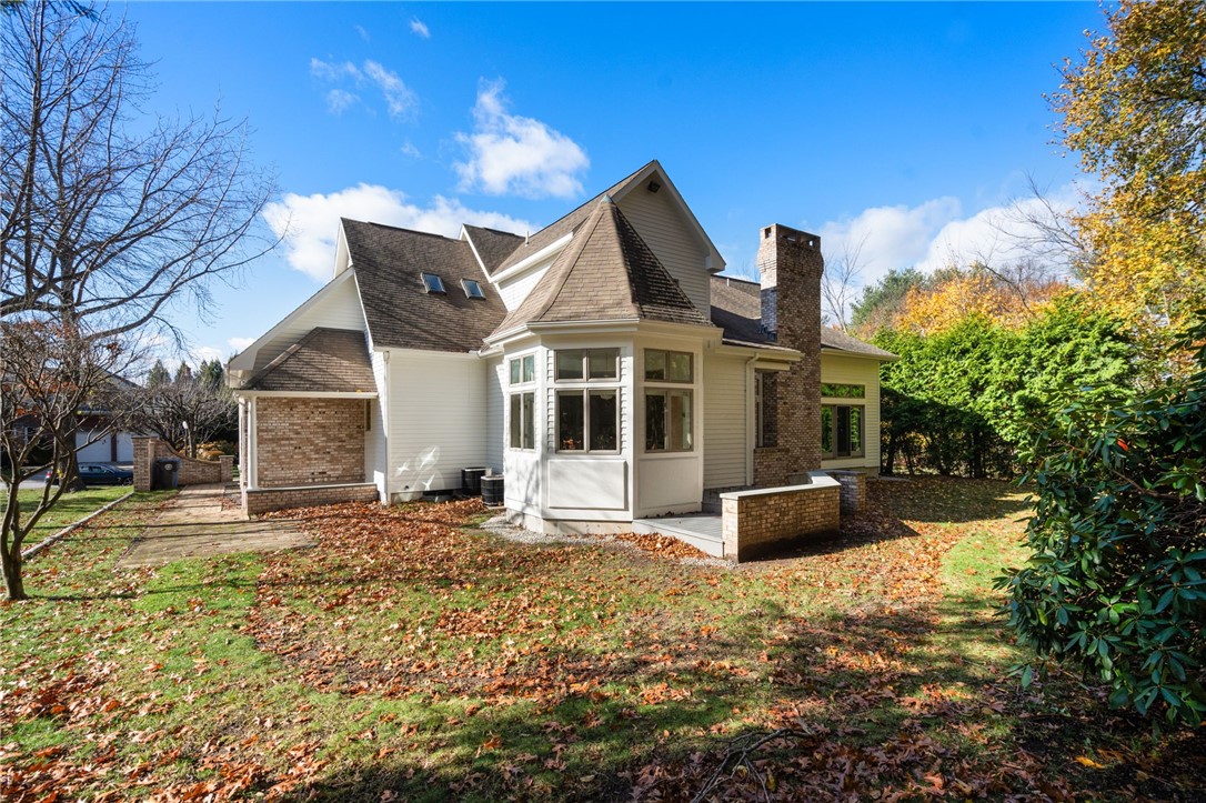 Cranston, Rhode Island, 02920, United States, 3 Bedrooms Bedrooms, ,4 BathroomsBathrooms,Residential,For Sale,1993261