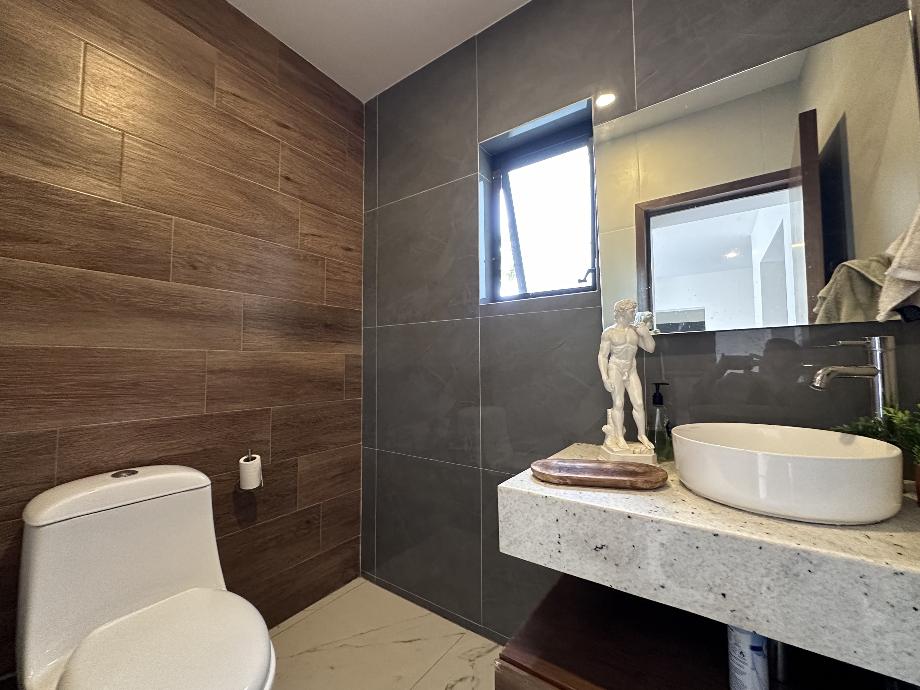 Remanso de los Conejos, Zapopan, Jalisco, 45237, Mexico, 4 Bedrooms Bedrooms, ,4 BathroomsBathrooms,Residential,For Sale,Remanso de los Conejos,1653125