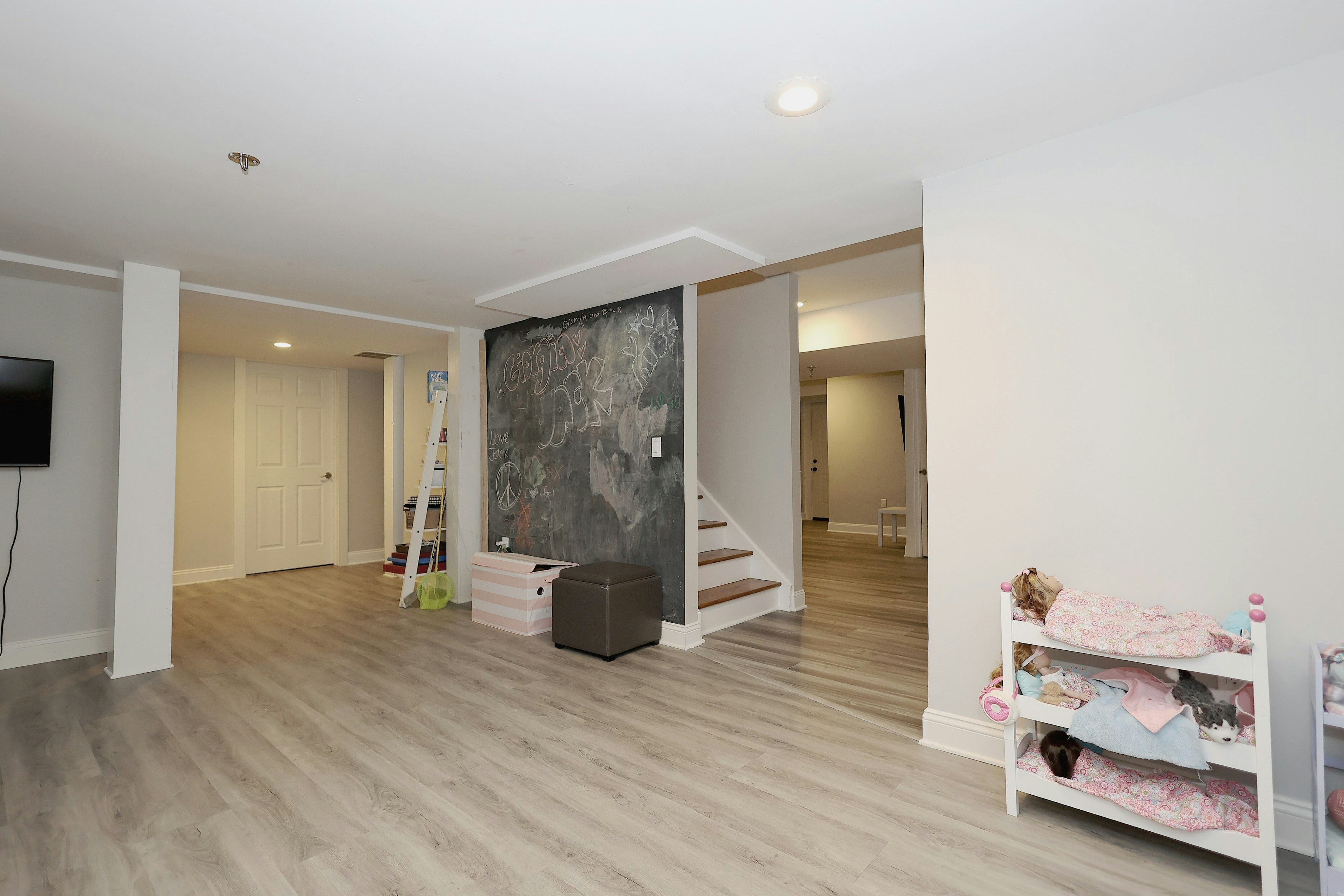  146 Tanton Hill Road - 物件實景