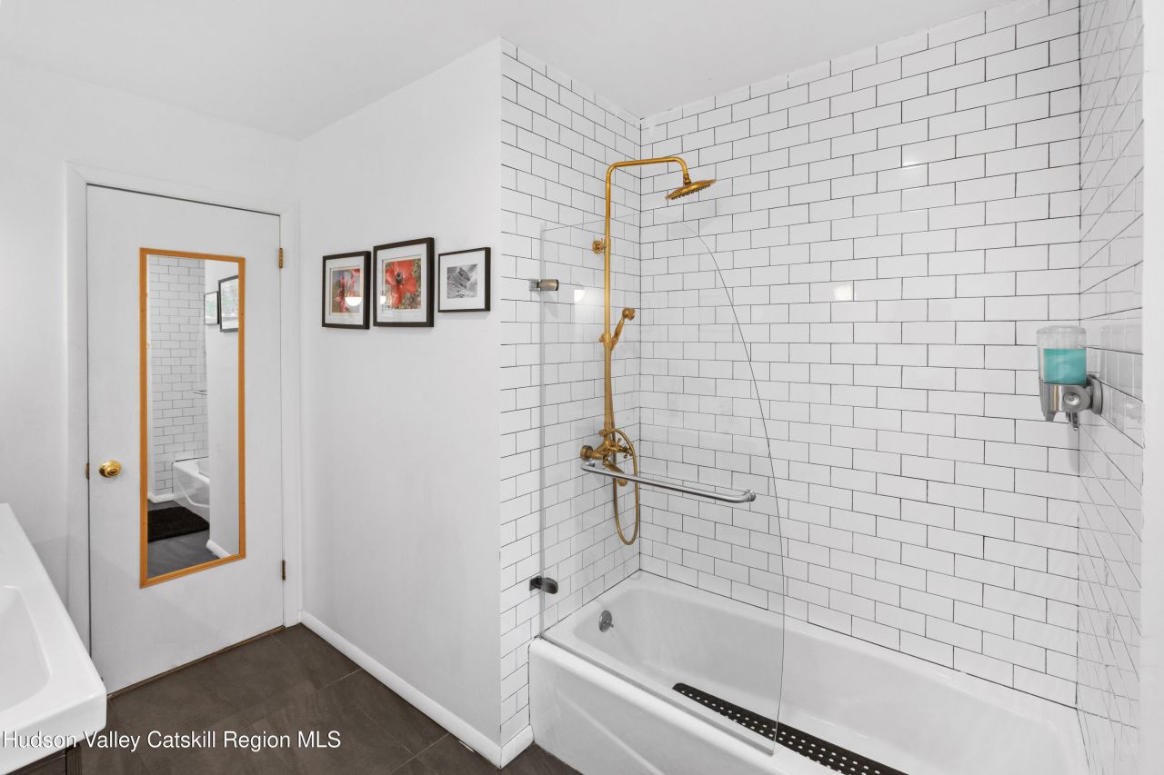 Denver, New York, 12421, United States, 4 Bedrooms Bedrooms, ,2 BathroomsBathrooms,Residential,For Sale,1890503