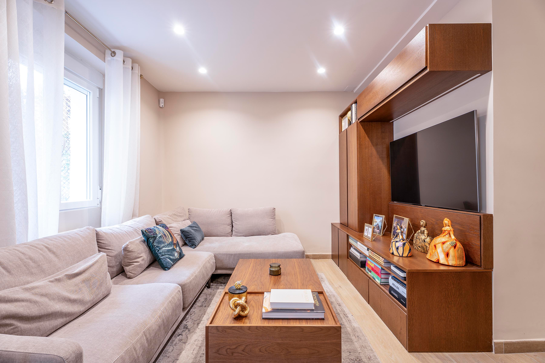  2-Bedroom flat with patio in Alcalde Sainz de Baranda - 物件實景