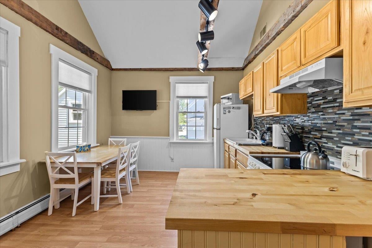 Stowe, Vermont, 05672, United States, 2 Bedrooms Bedrooms, ,2 BathroomsBathrooms,Residential,For Sale,2003002