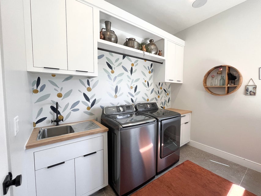 Washington, Utah, 84780, United States, 4 Bedrooms Bedrooms, ,4 BathroomsBathrooms,Residential,For Sale,1998221