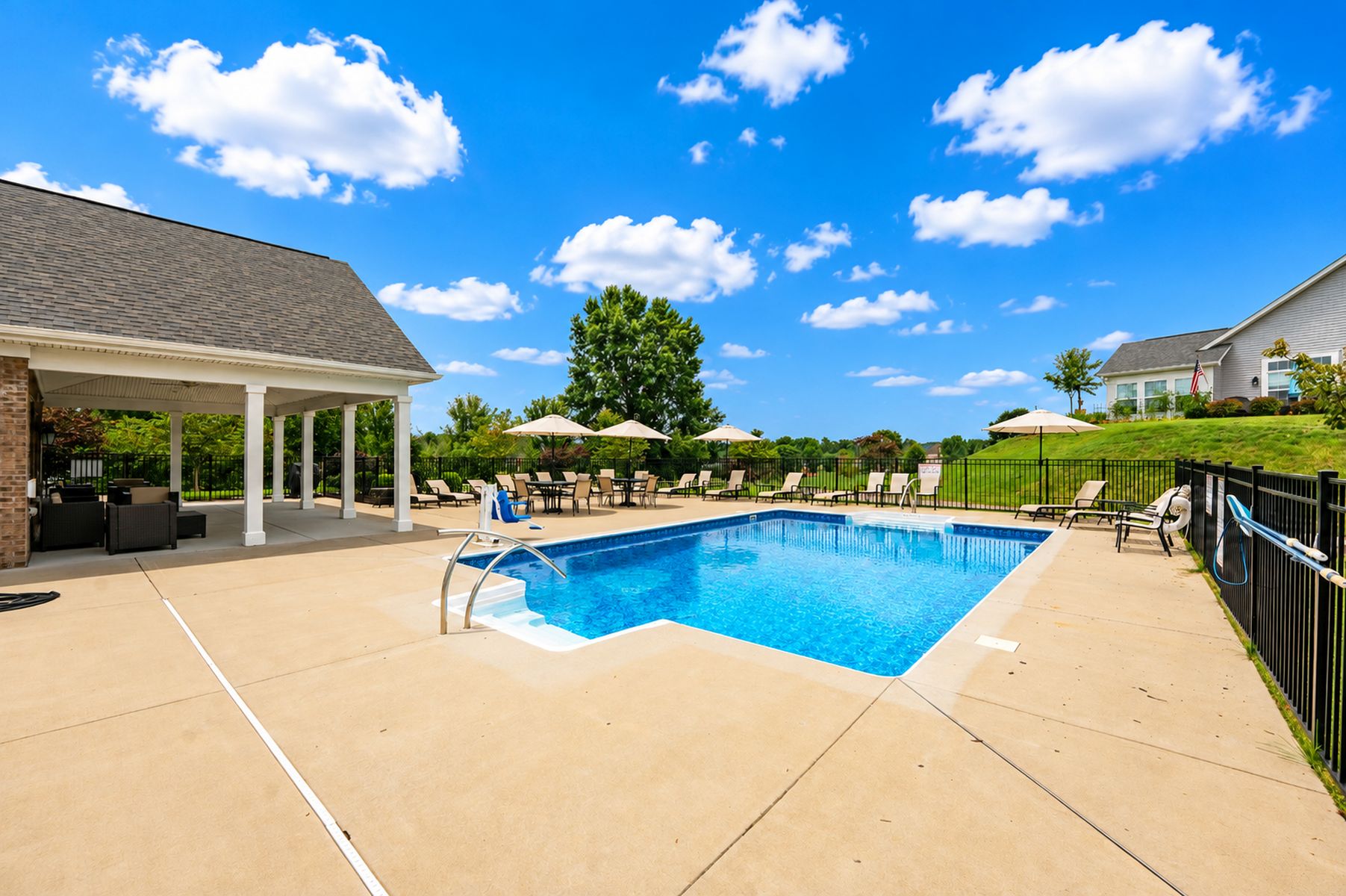  1083 Forest Oaks Drive, Butler, PA 16001 - 物件實景