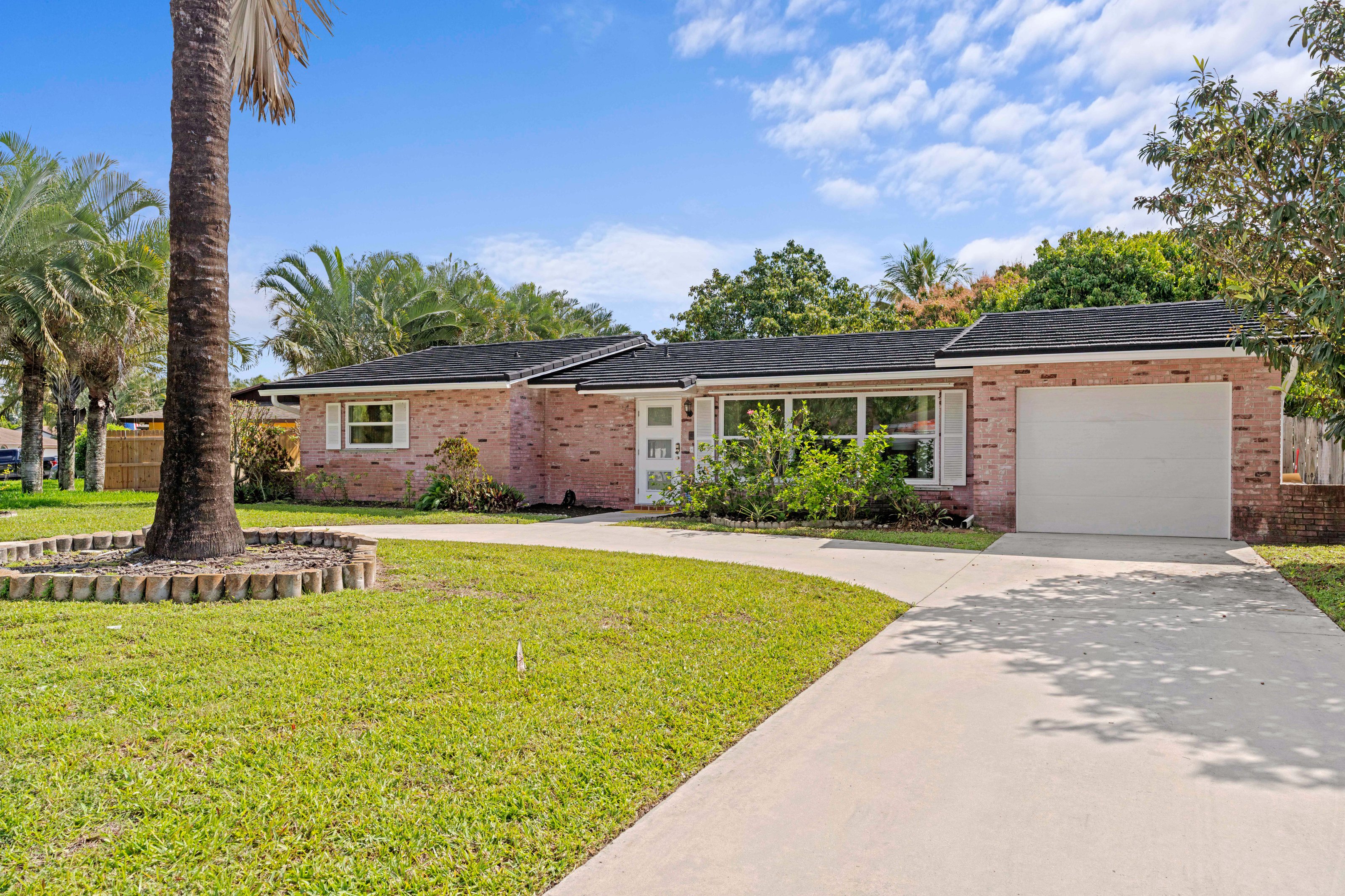  324 Sandpiper Avenue, Royal Palm Beach, FL, 33411 - 物件實景