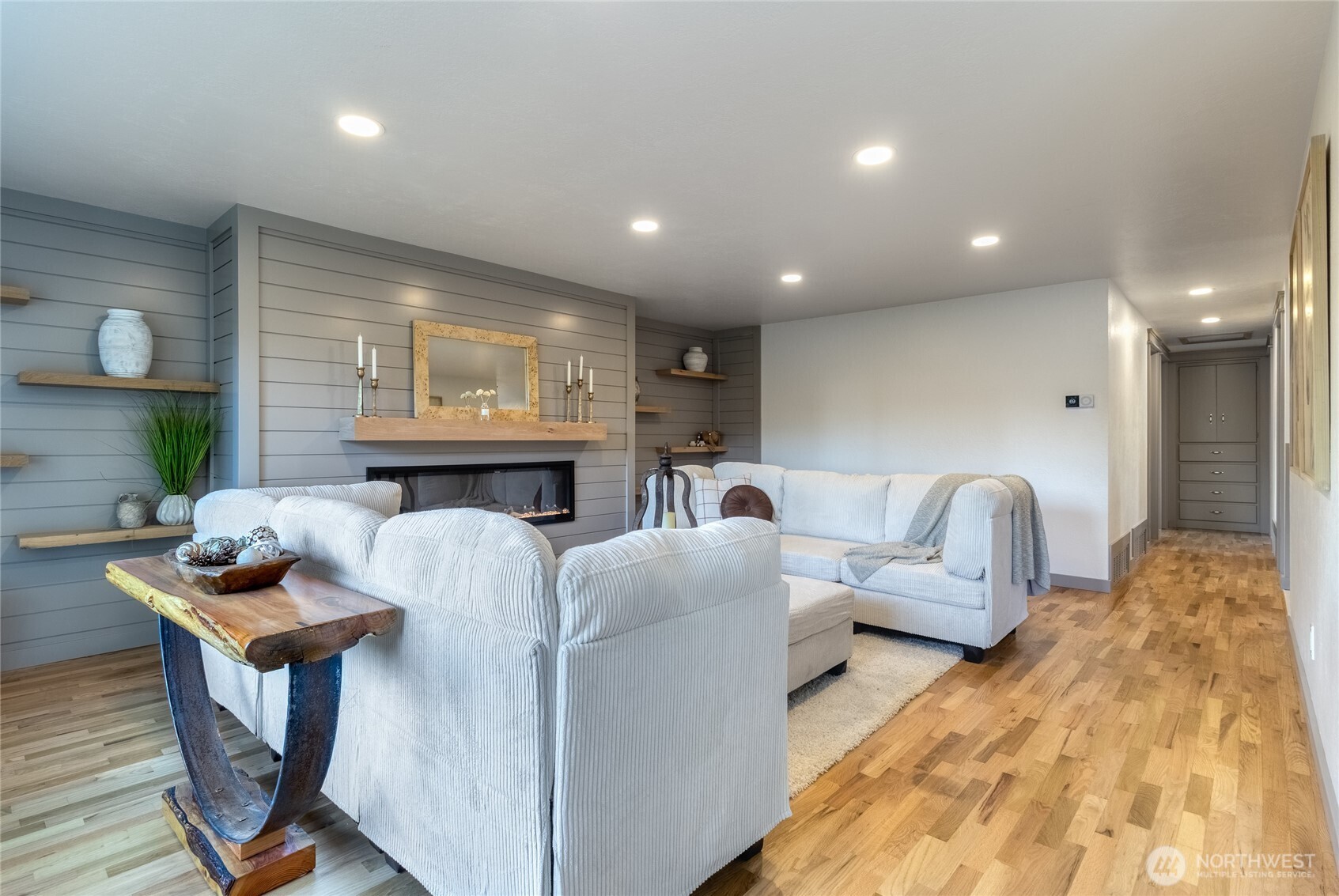 Walla Walla, Washington, 99362, United States, 5 Bedrooms Bedrooms, ,1 BathroomBathrooms,Residential,For Sale,1838642