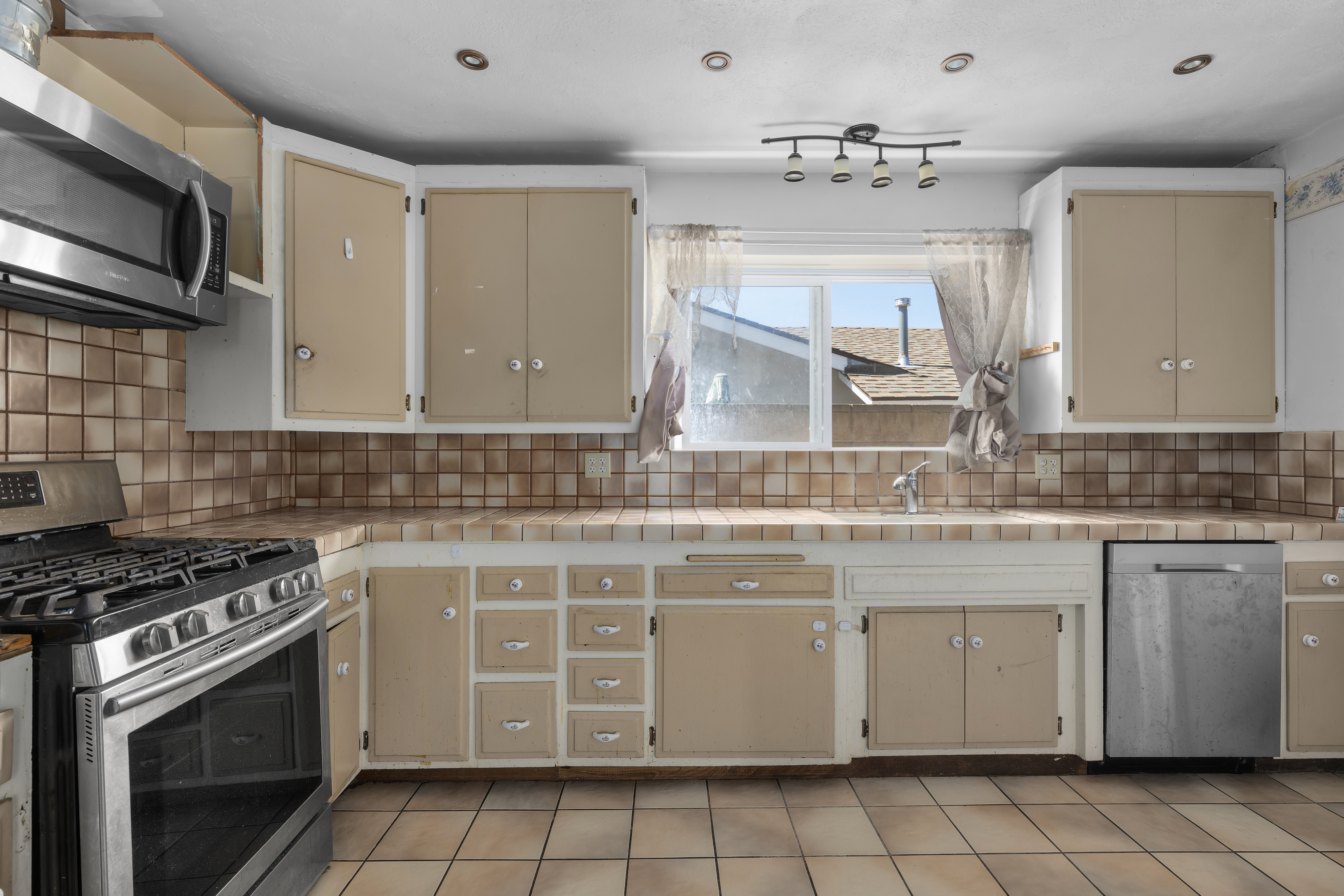  12026 Tigrina Avenue, Whittier, CA 90604 - 物件實景
