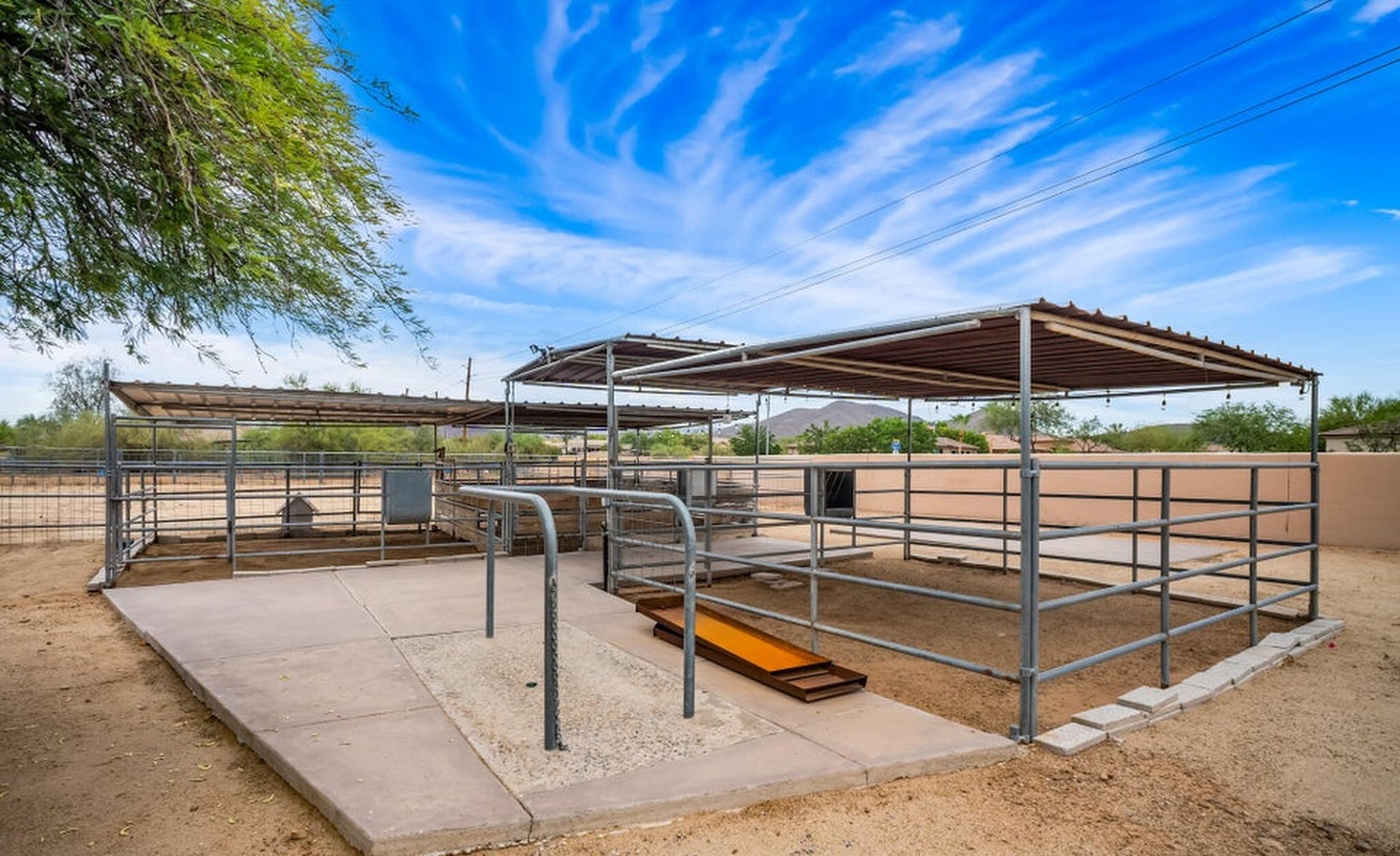  512 E Jordon Lane  Phoenix, AZ - 物件實景