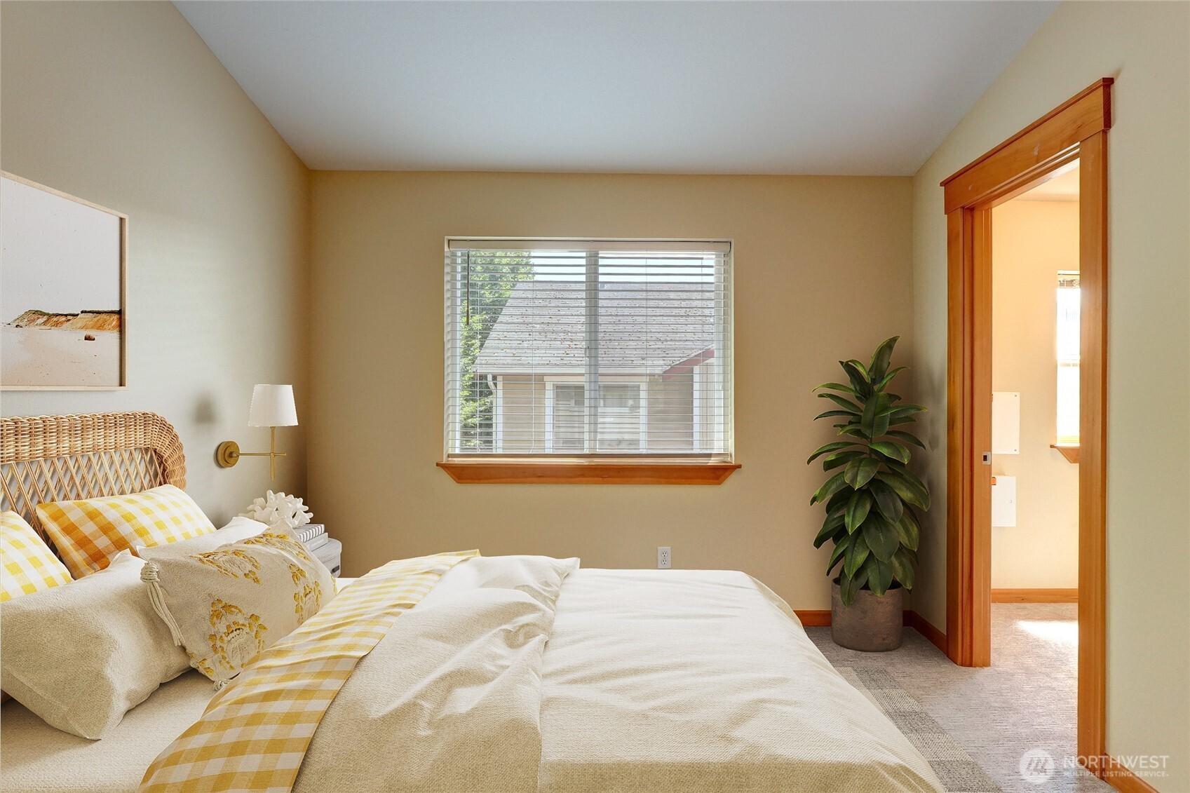 SEATTLE, Washington, 98133, United States, 3 Bedrooms Bedrooms, ,3 BathroomsBathrooms,Residential,For Sale,1890741