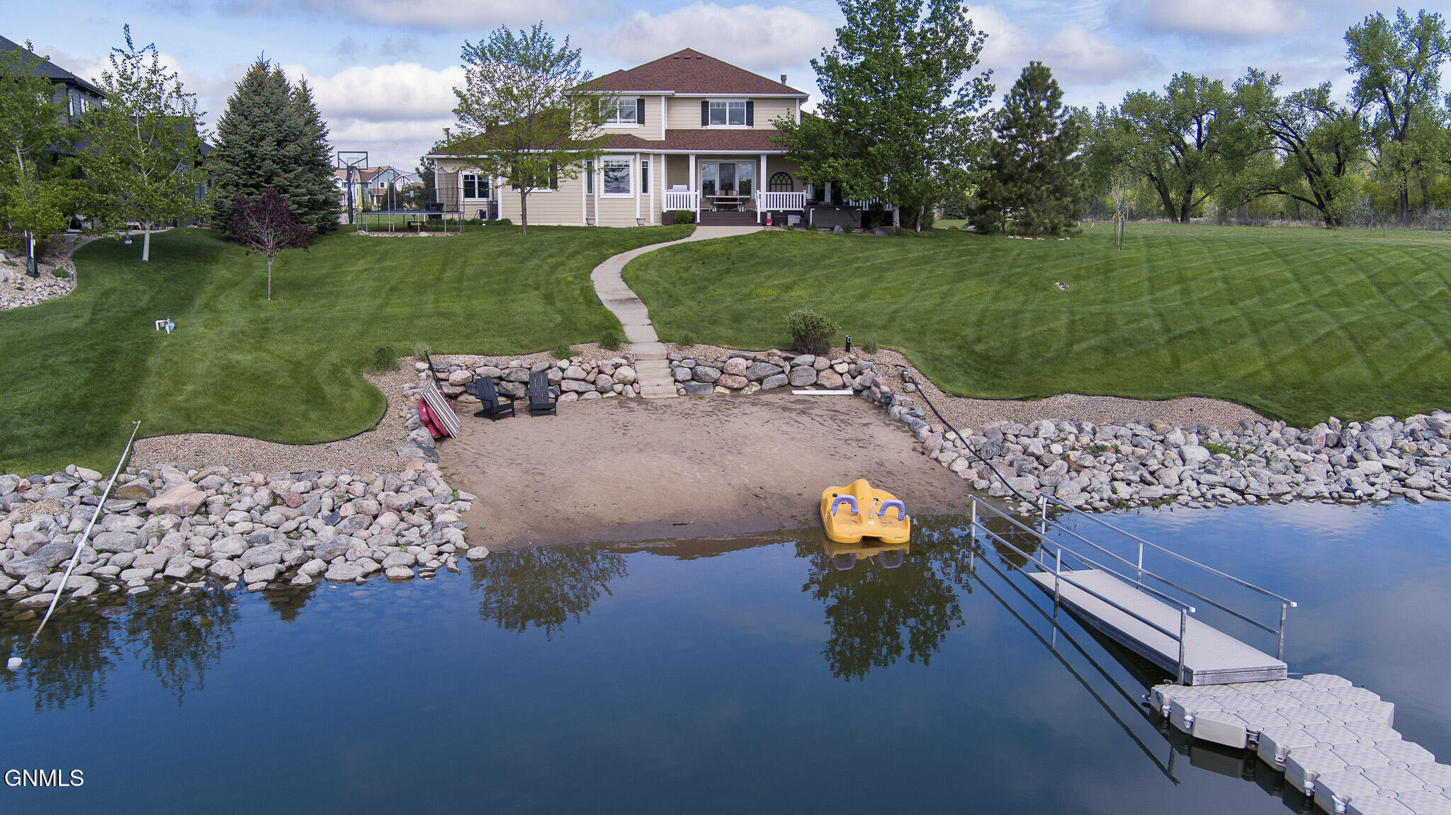 Bismarck, North Dakota, 58503, United States, 6 Bedrooms Bedrooms, ,5 BathroomsBathrooms,Residential,For Sale,1810584