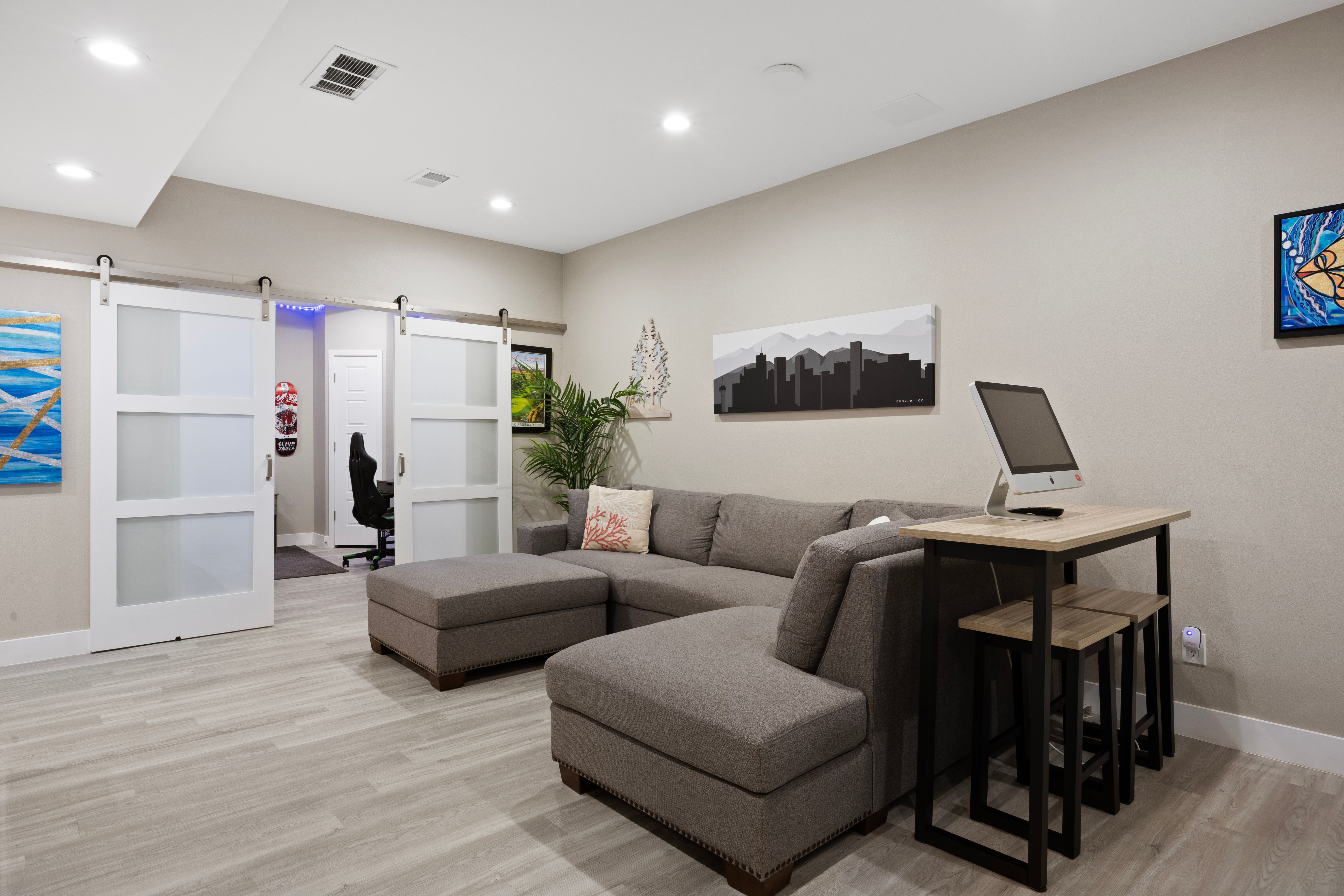  Comprehensively Upgraded And Ideally Positioned Duplex In Lagae Ranch - 物件實景