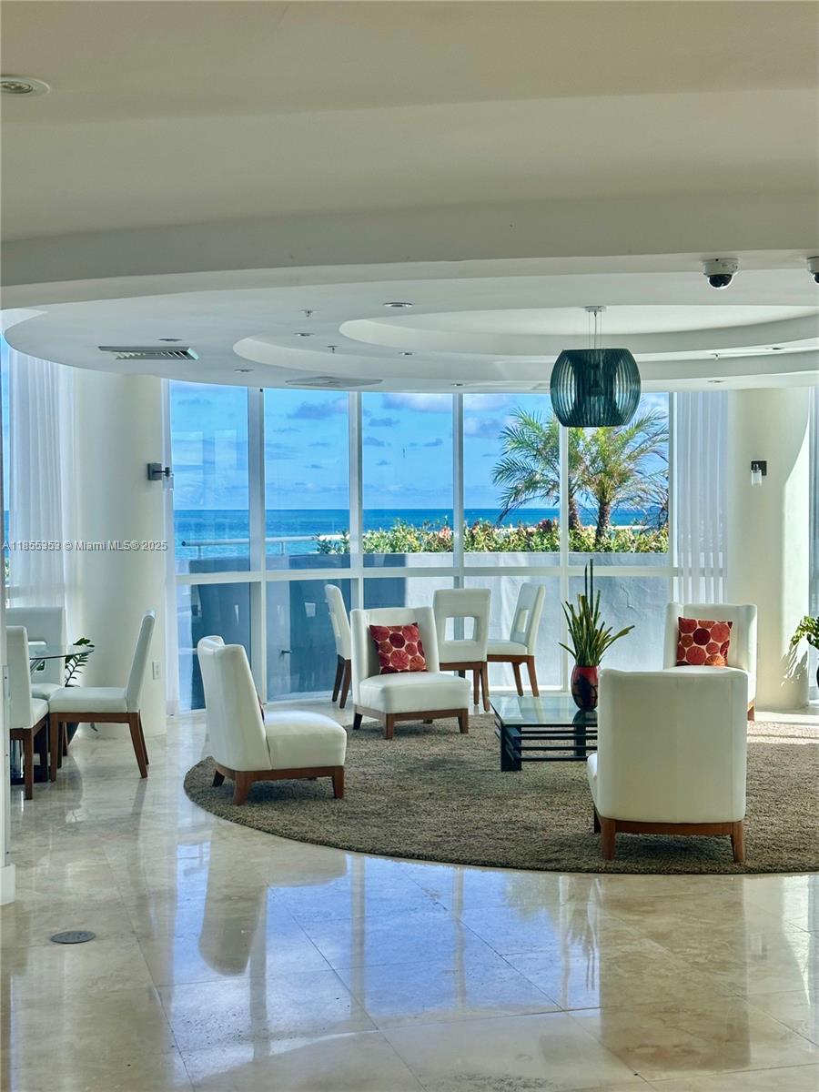 Miami Beach, Florida, 33141, United States, 2 Bedrooms Bedrooms, ,2 BathroomsBathrooms,Residential,For Sale,1911662
