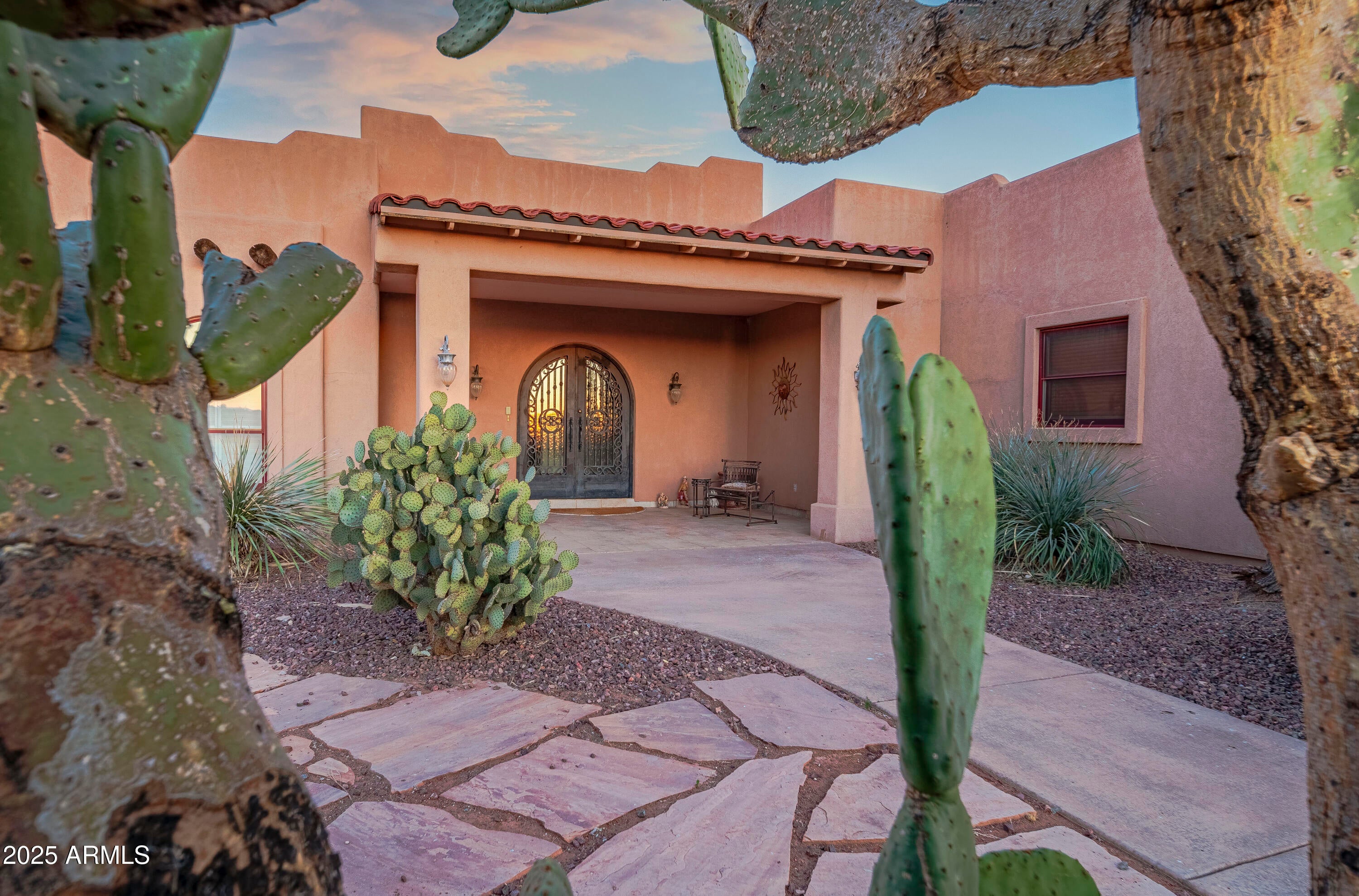 Wickenburg, Arizona, 85390, United States, 6 Bedrooms Bedrooms, ,4 BathroomsBathrooms,Residential,For Sale,1978720