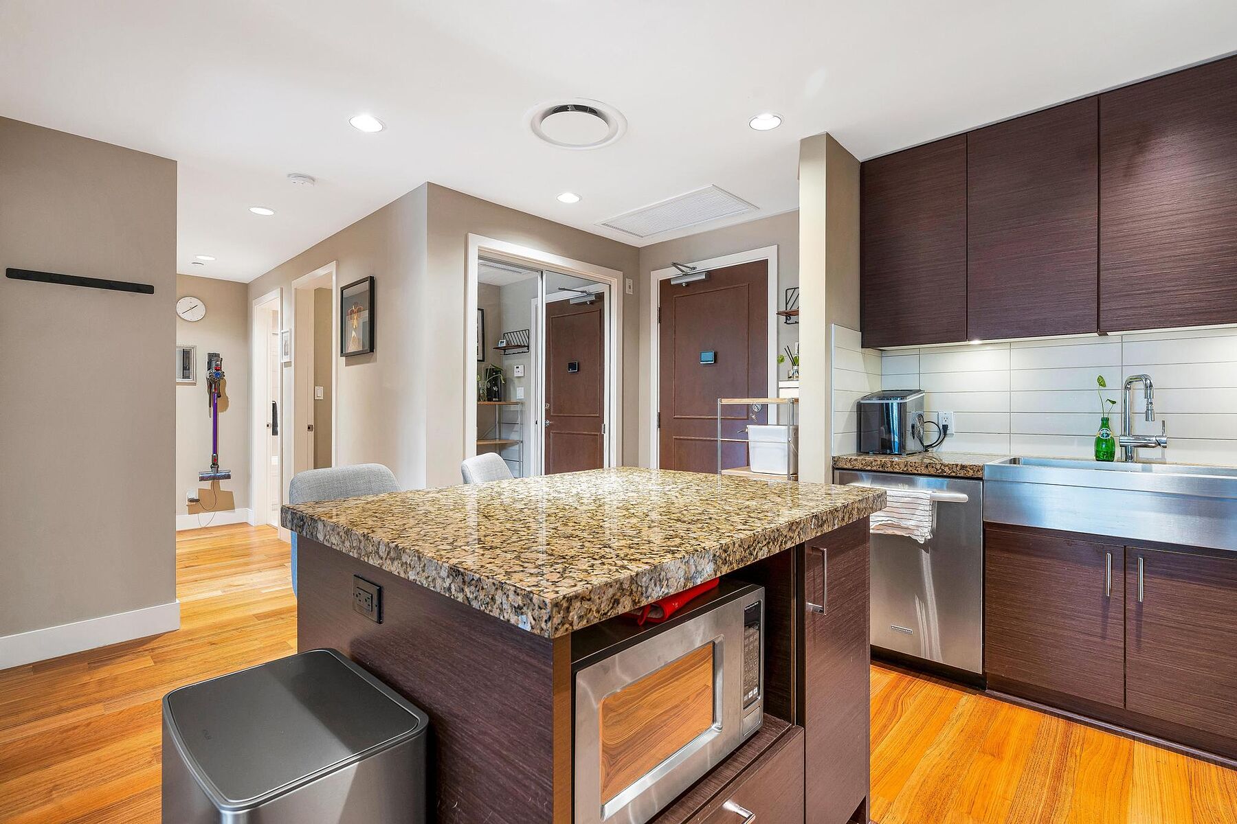  Stunning Bear Mountain Condo - 物件實景