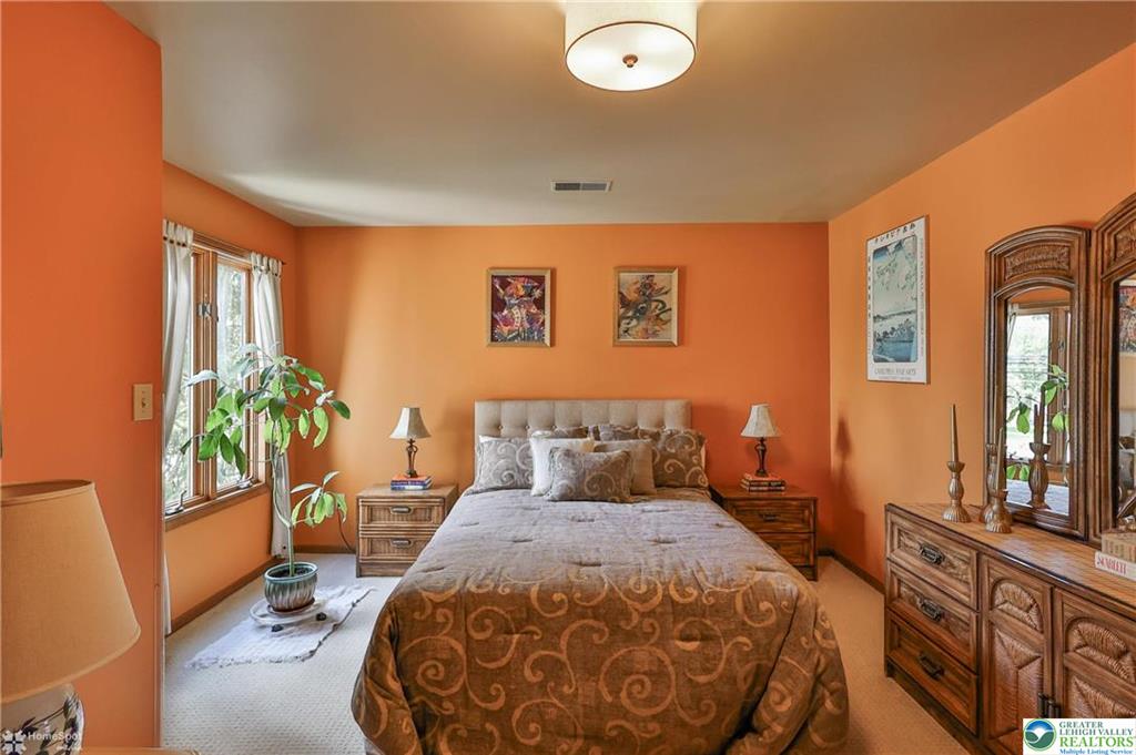 Bethlehem, Pennsylvania, 18017-3771, United States, 3 Bedrooms Bedrooms, ,3 BathroomsBathrooms,Residential,For Sale,2048203