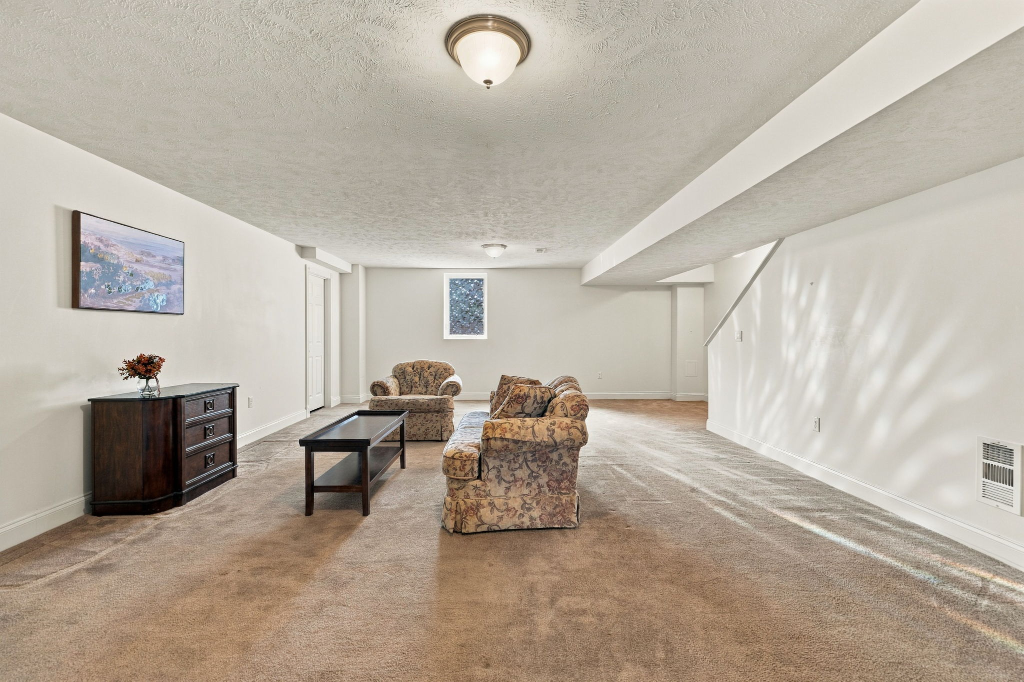  215 Horse Shoe Drive, Clinton, PA 15026 - 物件實景