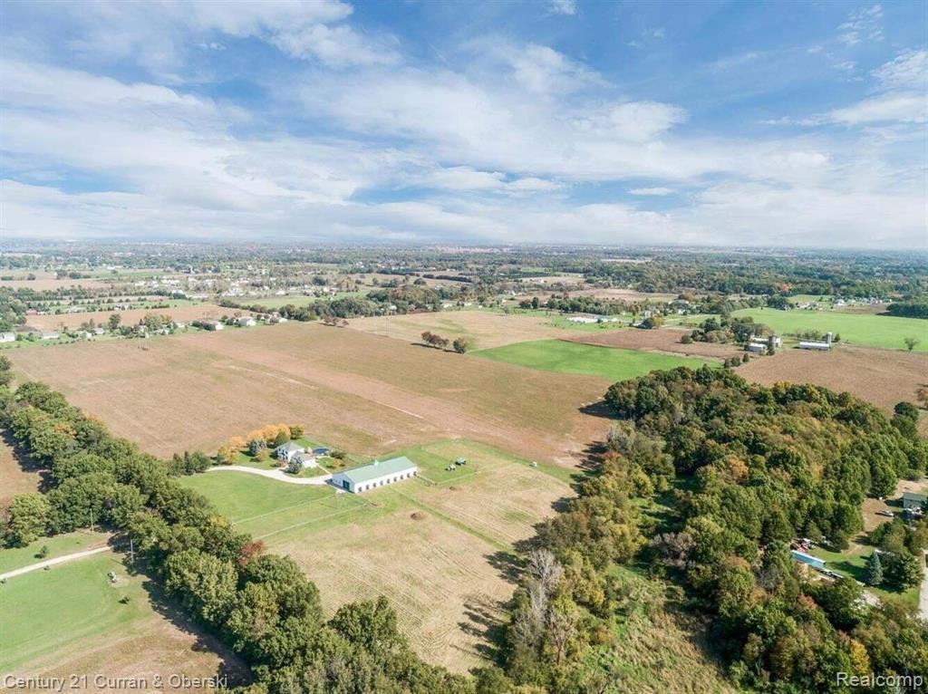 Jackson, Michigan, 49201, United States, 4 Bedrooms Bedrooms, ,3 BathroomsBathrooms,Residential,For Sale,1980498