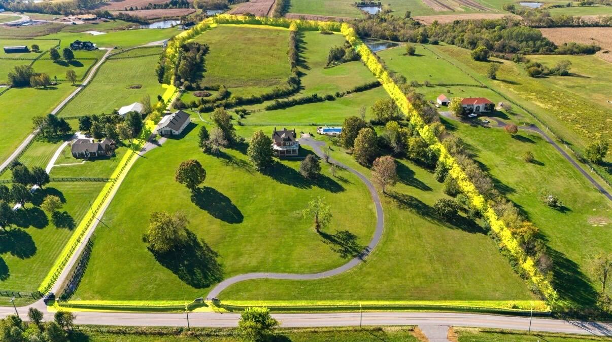 Winchester, Kentucky, 40391, United States, 3 Bedrooms Bedrooms, ,3 BathroomsBathrooms,Residential,For Sale,1992796