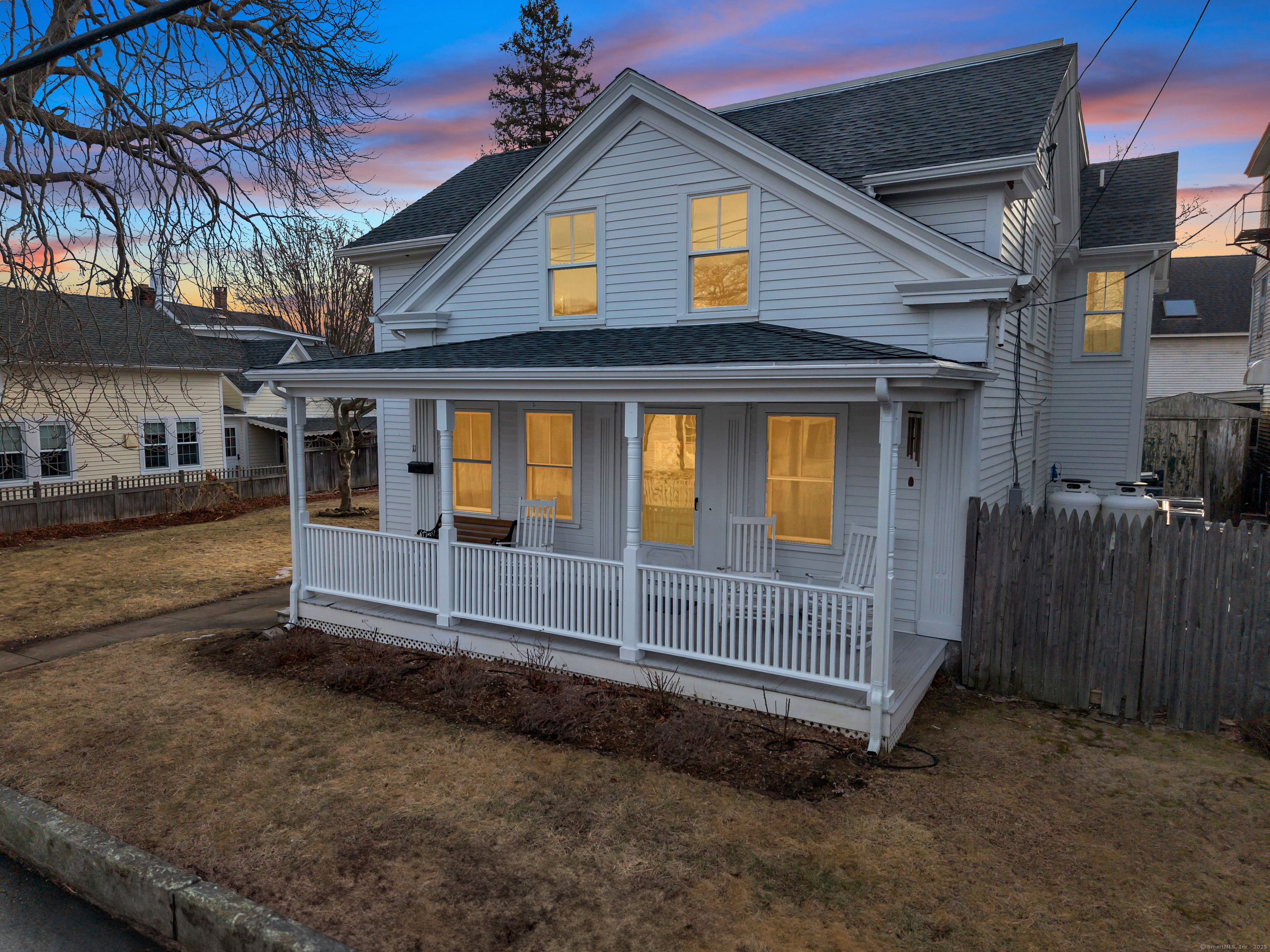 Groton, Connecticut, 06340, United States, 3 Bedrooms Bedrooms, ,2 BathroomsBathrooms,Residential,For Sale,1928735