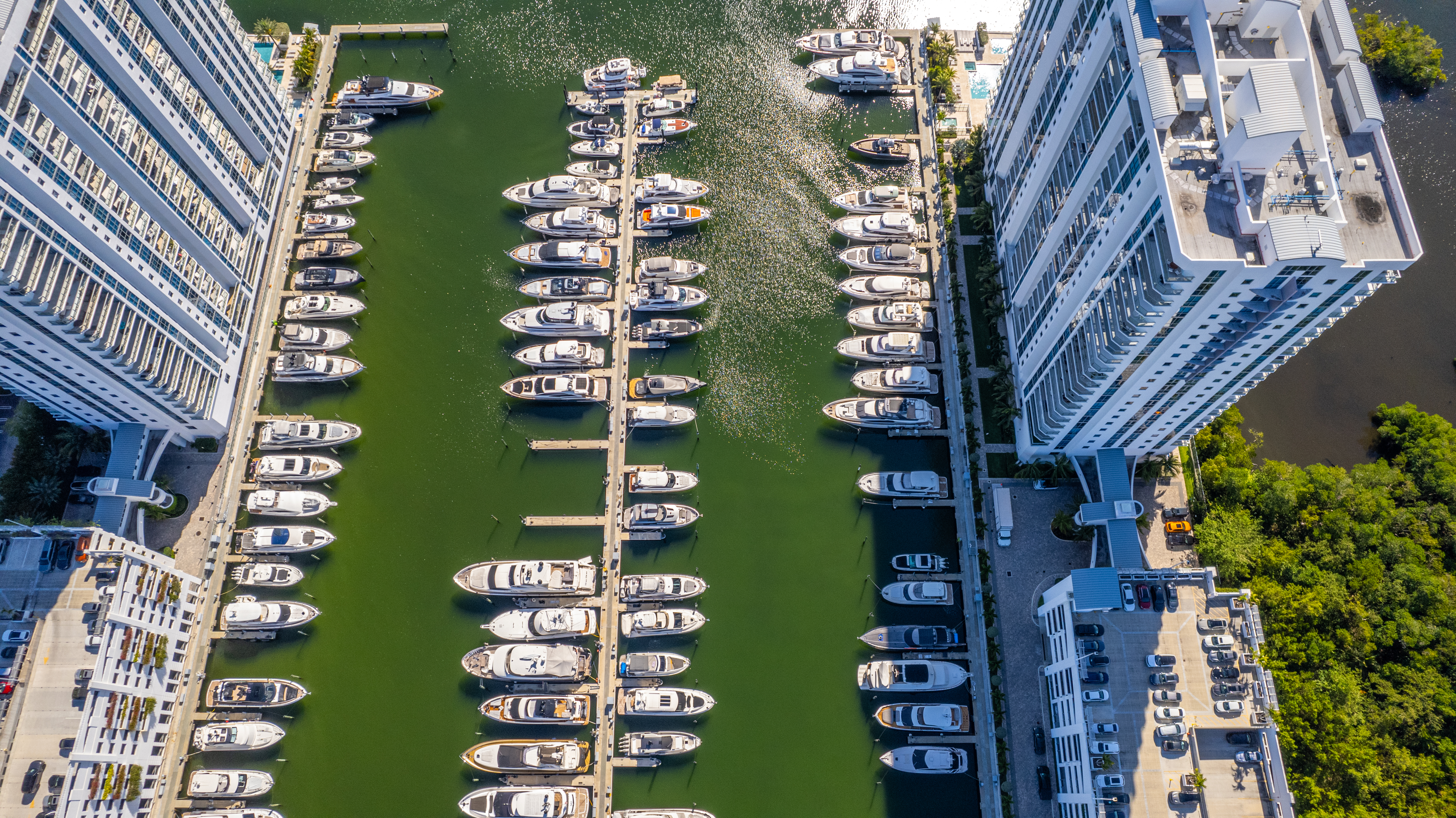  17111 Biscayne Blvd, North Miami Beach, FL, 33160 - 物件實景