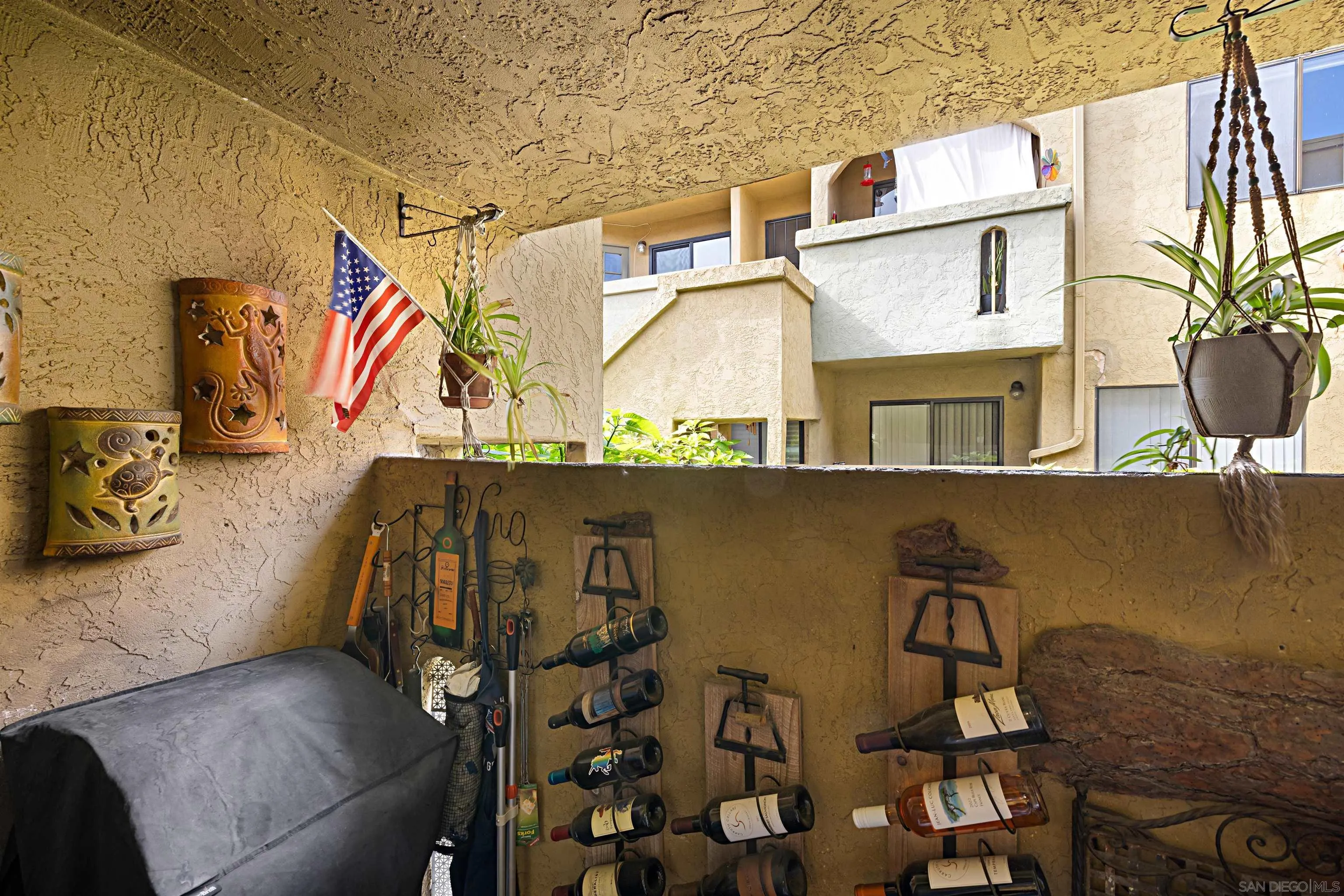 San Diego, California, 92104, United States, 2 Bedrooms Bedrooms, ,2 BathroomsBathrooms,Residential,For Sale,1917788