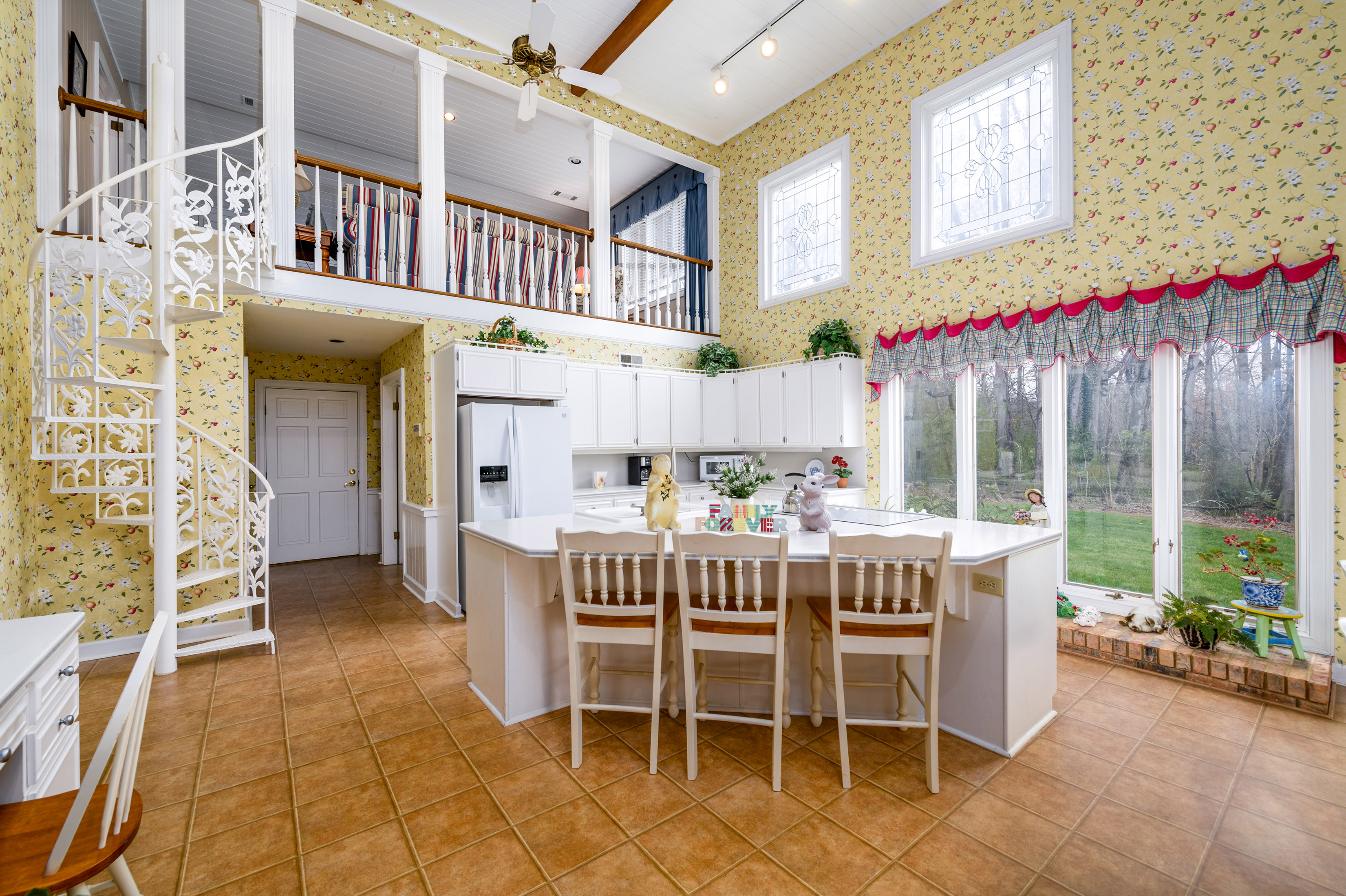  Lakefront Estate with Private Dock, Guest Home and Pool - 物件實景