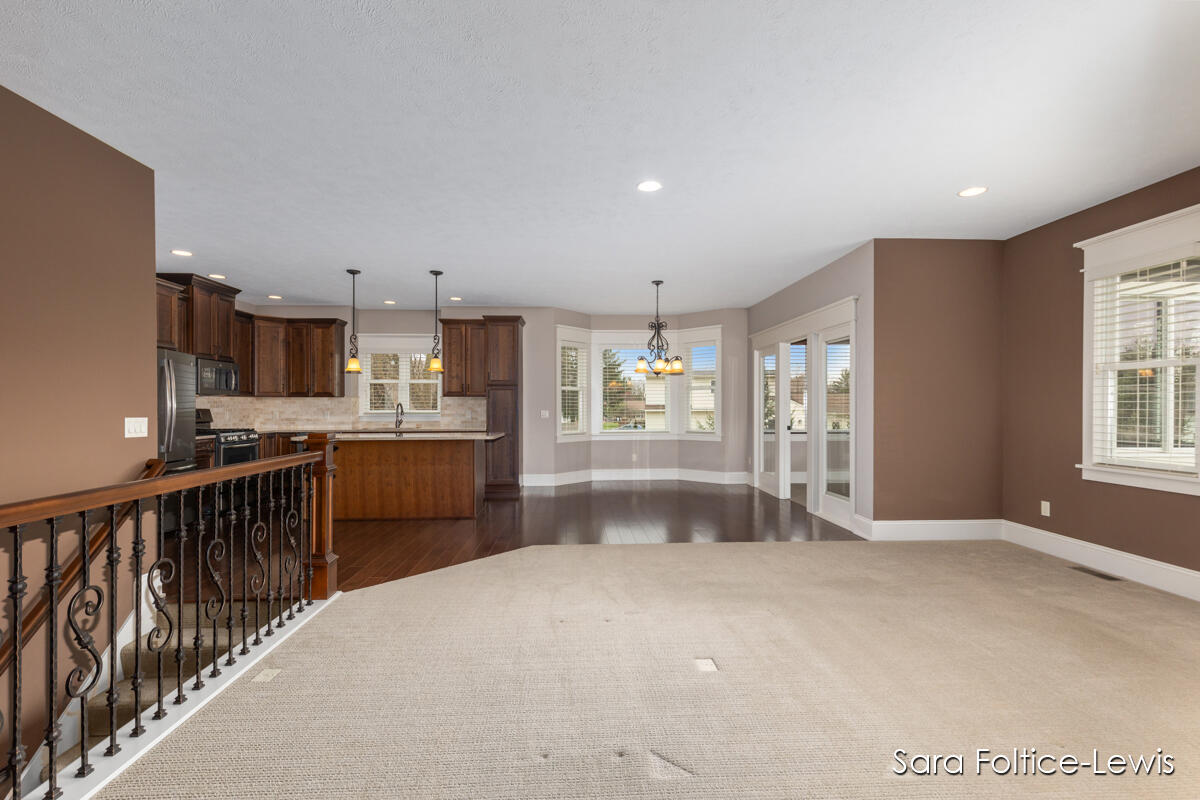Grandville, Michigan, 49418, United States, 4 Bedrooms Bedrooms, ,3 BathroomsBathrooms,Residential,For Sale,1937298