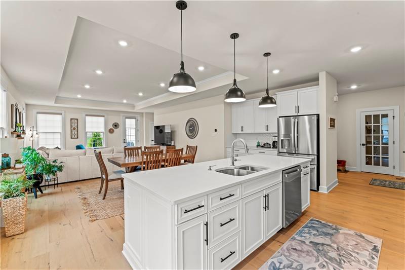 Canonsburg, Pennsylvania, 15317, United States, 3 Bedrooms Bedrooms, ,3 BathroomsBathrooms,Residential,For Sale,1895014