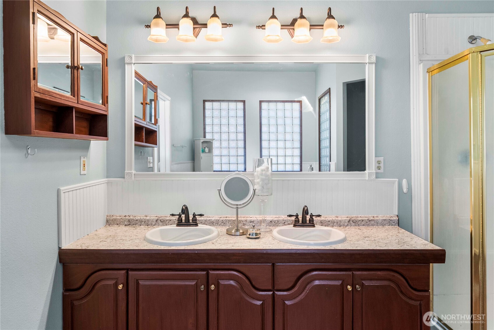 Puyallup, Washington, 98374, United States, 4 Bedrooms Bedrooms, ,2 BathroomsBathrooms,Residential,For Sale,1987950