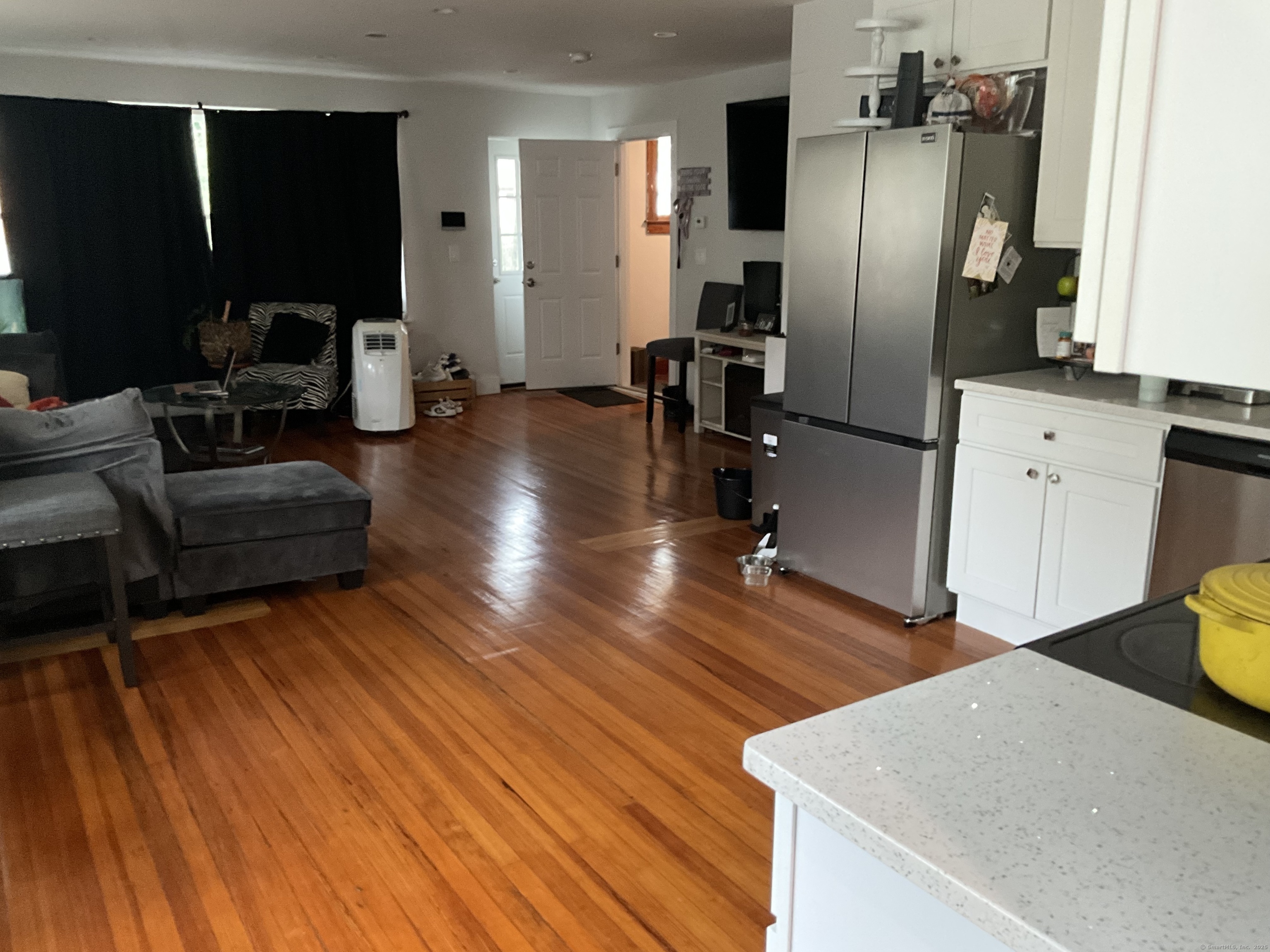 Waterbury, Connecticut, 06708, United States, 9 Bedrooms Bedrooms, ,3 BathroomsBathrooms,Residential,For Sale,1911329