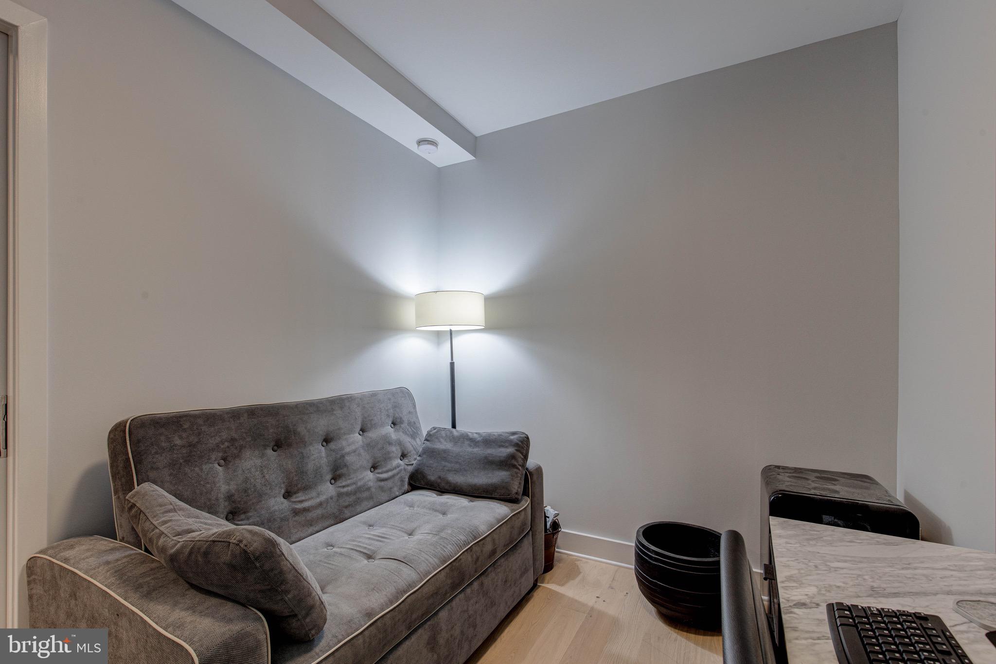 Washington, District of Columbia, 20003, United States, 2 Bedrooms Bedrooms, ,1 BathroomBathrooms,Residential,For Sale,1895194