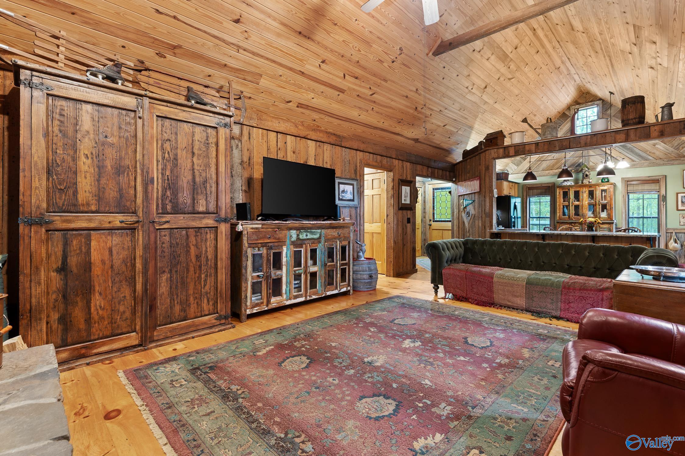 Mentone, Alabama, 35984, United States, 3 Bedrooms Bedrooms, ,1 BathroomBathrooms,Residential,For Sale,1978714