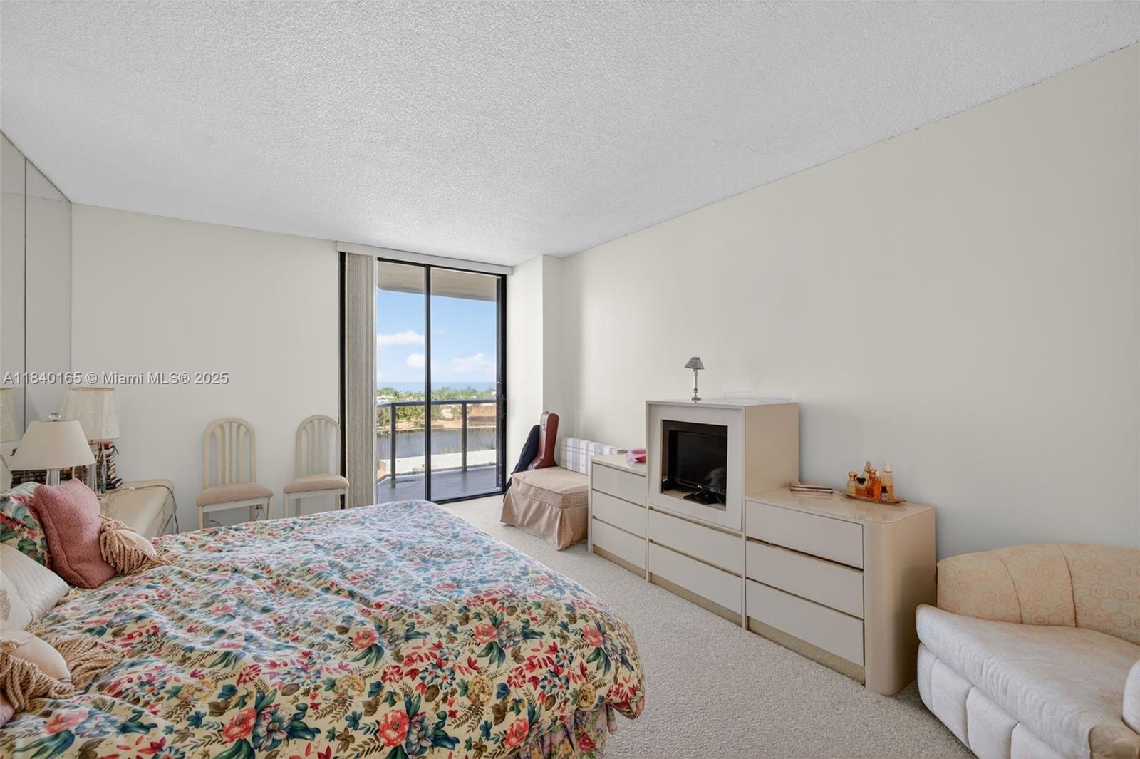 Aventura, Florida, 33180, United States, 2 Bedrooms Bedrooms, ,2 BathroomsBathrooms,Residential,For Sale,1897536