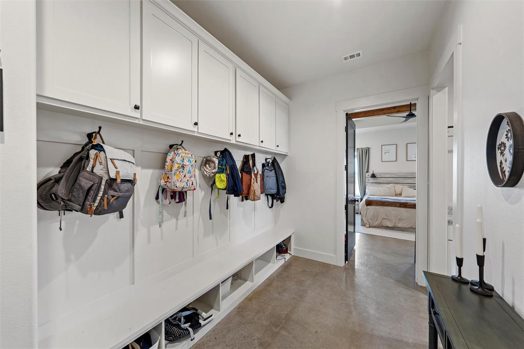 353 Willow Moon Ranch Road, Crawford, Texas, 76638, United States, 6 Bedrooms Bedrooms, ,3 BathroomsBathrooms,Residential,For Sale,353 Willow Moon Ranch Road,1673440