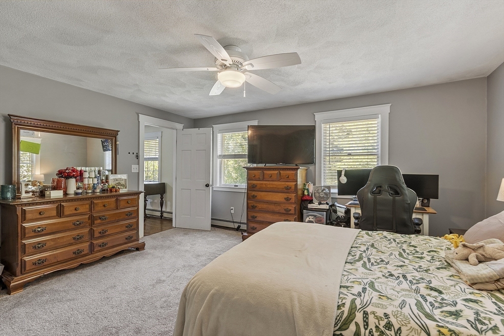 Lunenburg, Massachusetts, 01462, United States, 4 Bedrooms Bedrooms, ,3 BathroomsBathrooms,Residential,For Sale,1885321