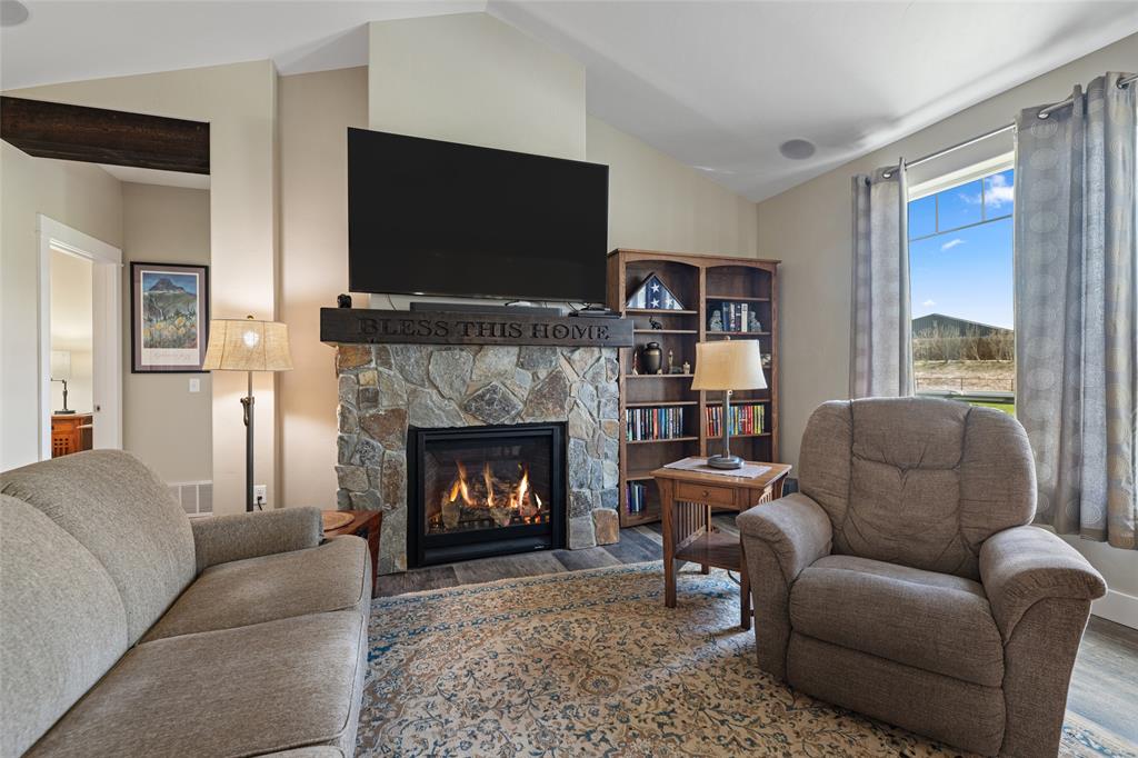 Kalispell, Montana, 59901, United States, 4 Bedrooms Bedrooms, ,3 BathroomsBathrooms,Residential,For Sale,1936978