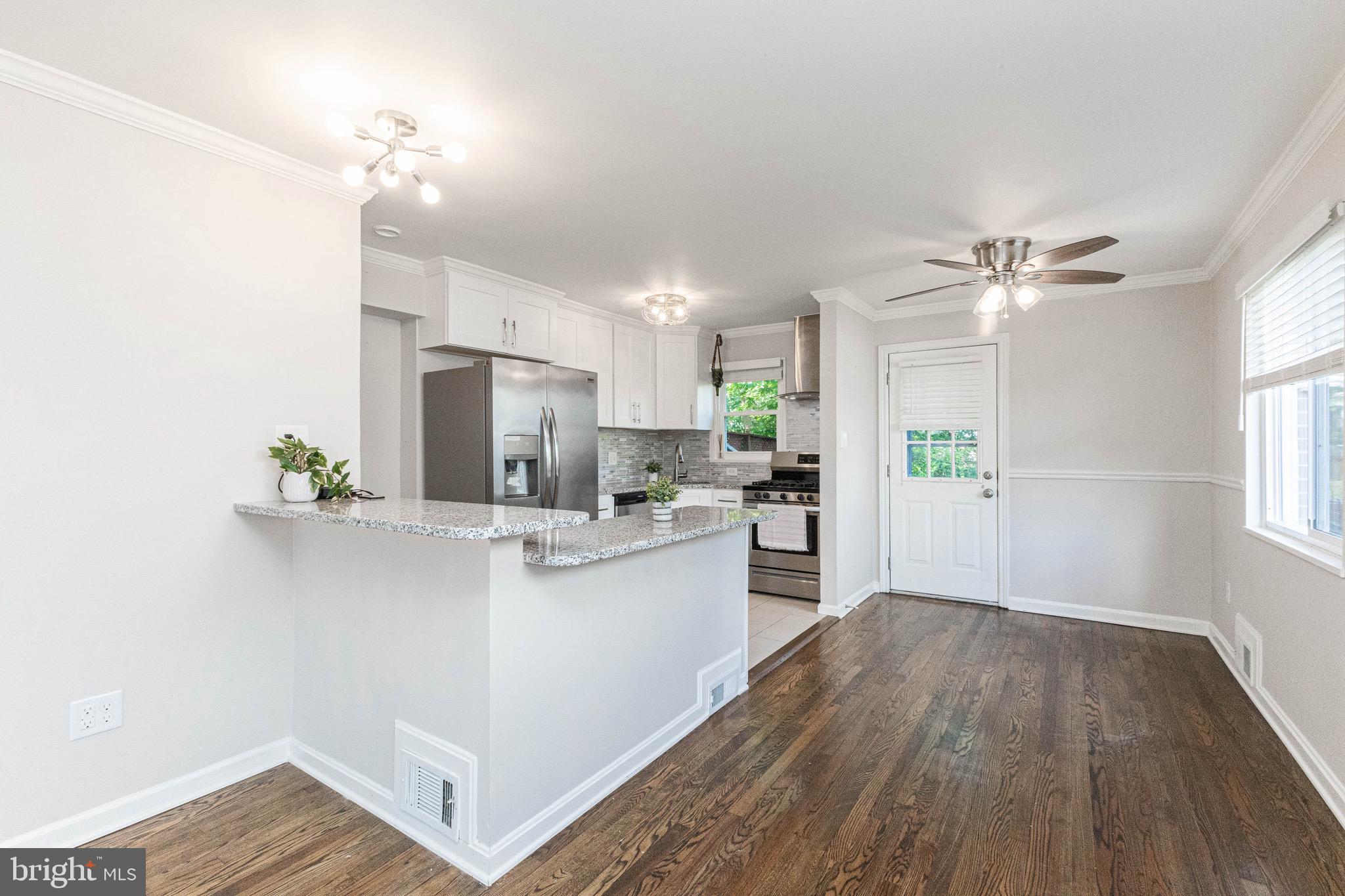 Alexandria, Virginia, 22307, United States, 2 Bedrooms Bedrooms, ,2 BathroomsBathrooms,Residential,For Sale,1937087