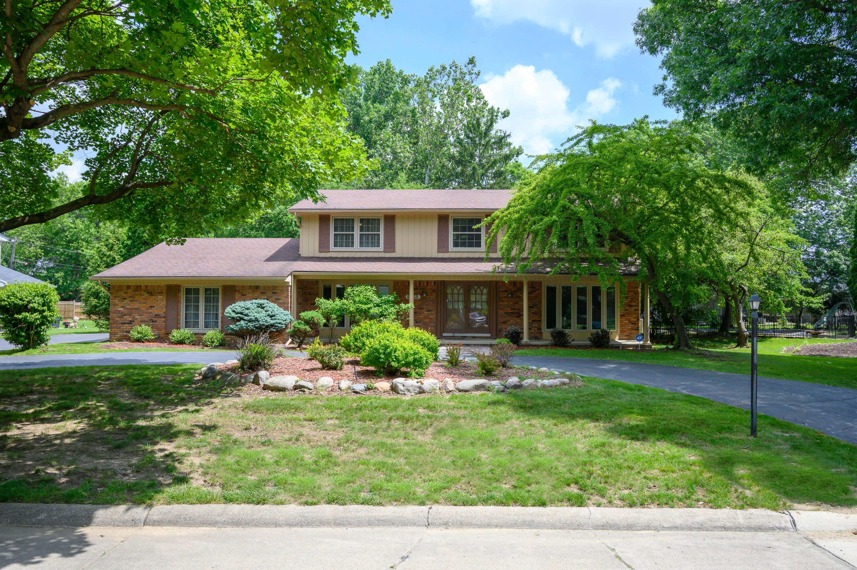 Tavistock Trl, Southfield, MI 48034