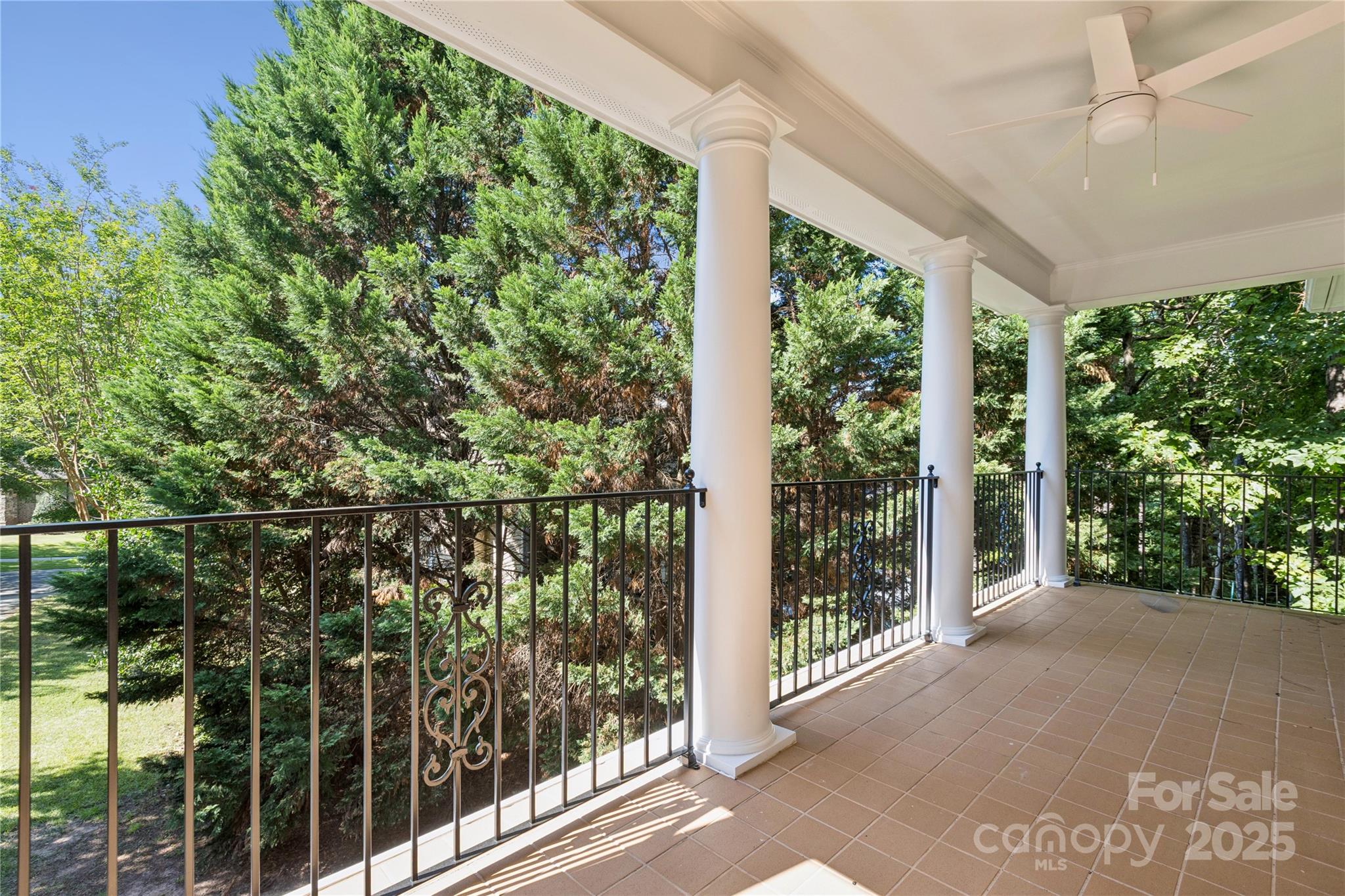Tega Cay, South Carolina, 29708, United States, 4 Bedrooms Bedrooms, ,4 BathroomsBathrooms,Residential,For Sale,1906873