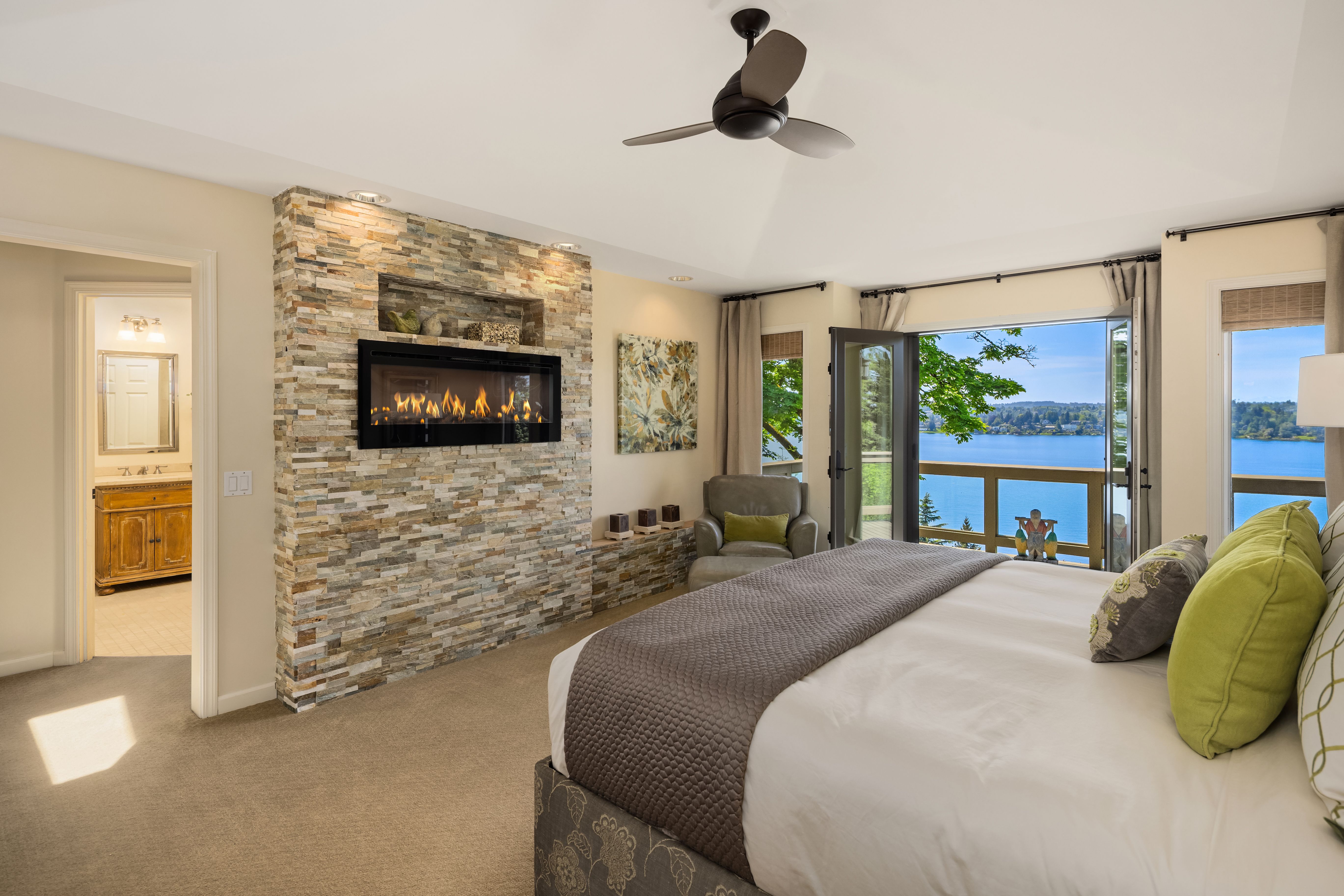  7447 W Mercer Wy, Mercer Island, WA 98040 - 物件實景