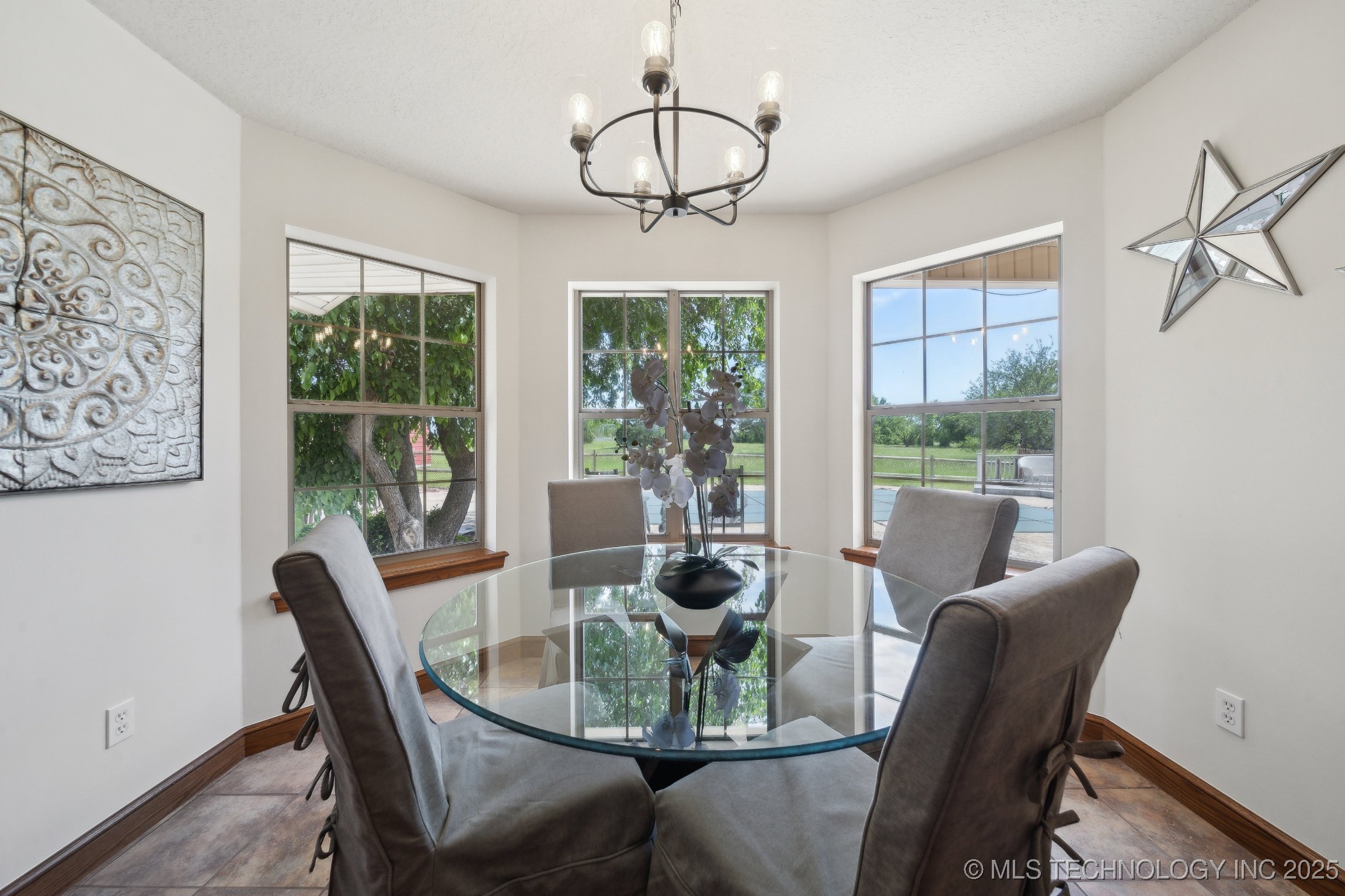 Collinsville, Oklahoma, 74021, United States, 4 Bedrooms Bedrooms, ,3 BathroomsBathrooms,Residential,For Sale,1993596