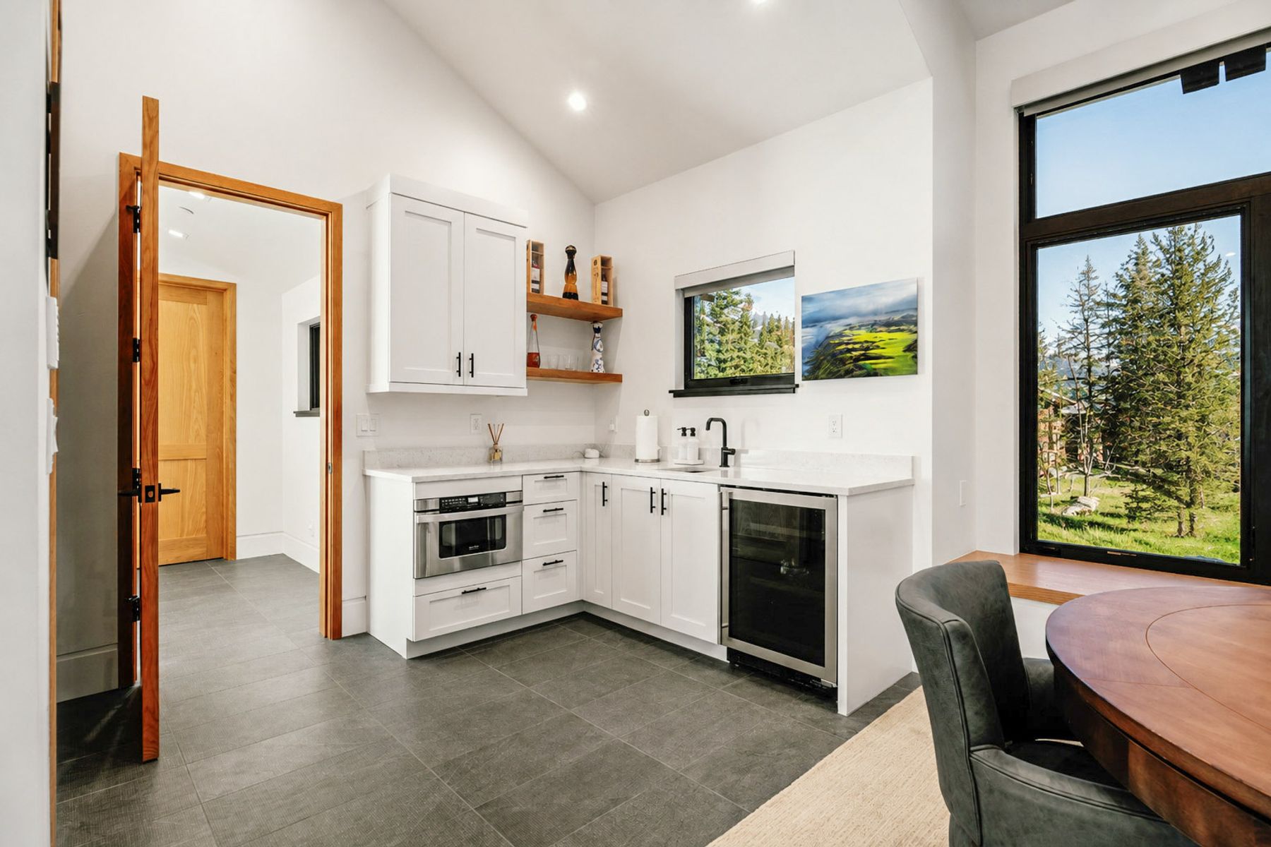  Mountain Modern Luxury Meets Effortless Cordillera Living at 145 Gore Trail - 物件實景