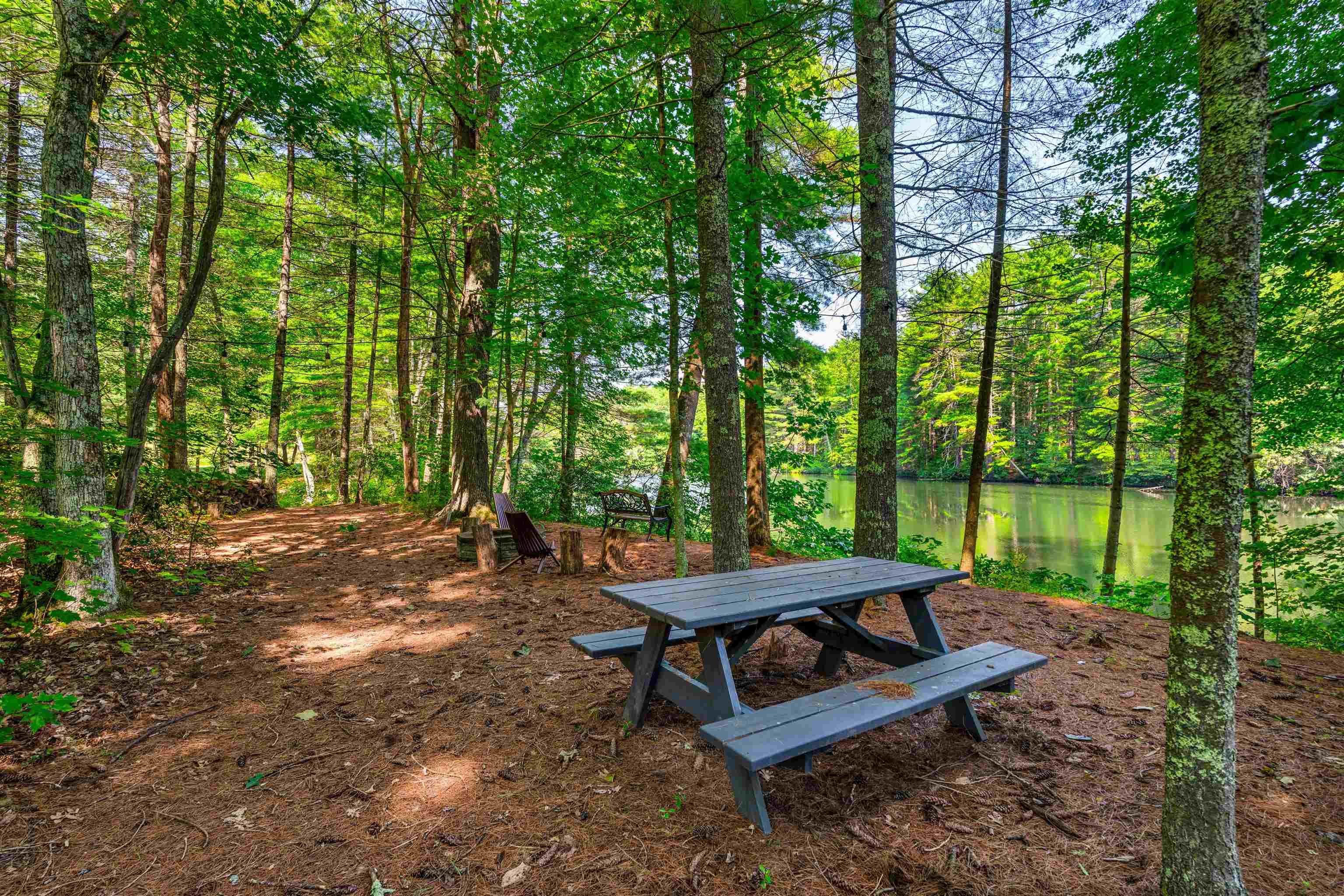 Hollis, New Hampshire, 03049, United States, 3 Bedrooms Bedrooms, ,3 BathroomsBathrooms,Residential,For Sale,1907073