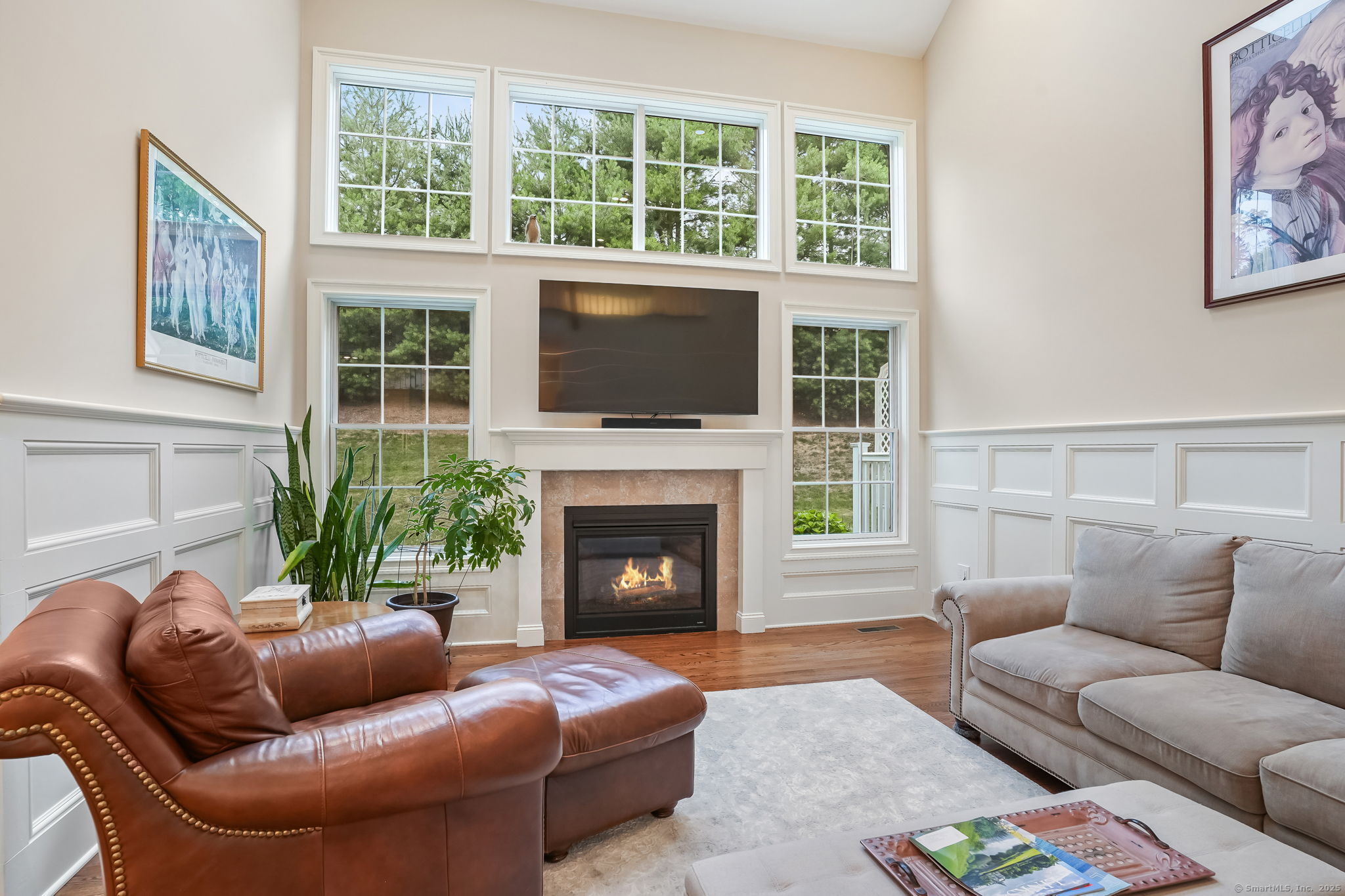 Brookfield, Connecticut, 06804, United States, 2 Bedrooms Bedrooms, ,4 BathroomsBathrooms,Residential,For Sale,1890460