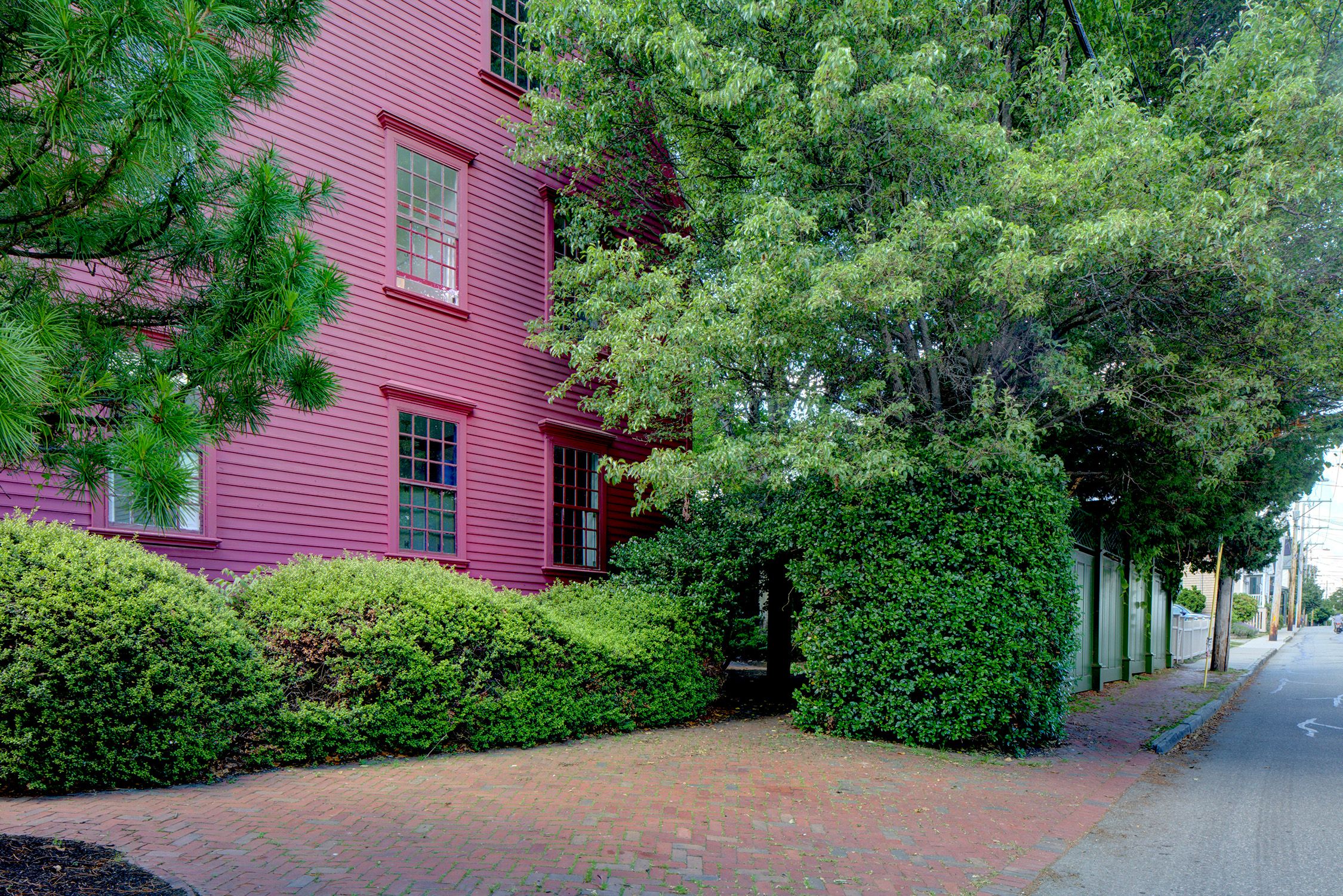  The Cozzens House - America