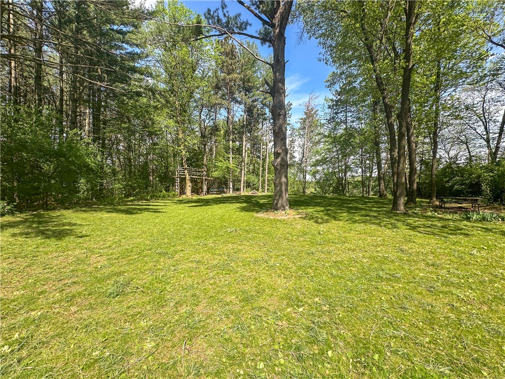 Eau Claire, Wisconsin, 54701, United States, 5 Bedrooms Bedrooms, ,4 BathroomsBathrooms,Residential,For Sale,1841509